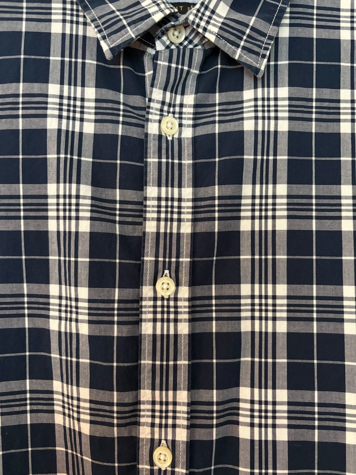 Banana Republic Banana Republic Grant Fit Blue & White Plaid Button-up – XL Size US XL / EU 56 / 4 - 7 Thumbnail
