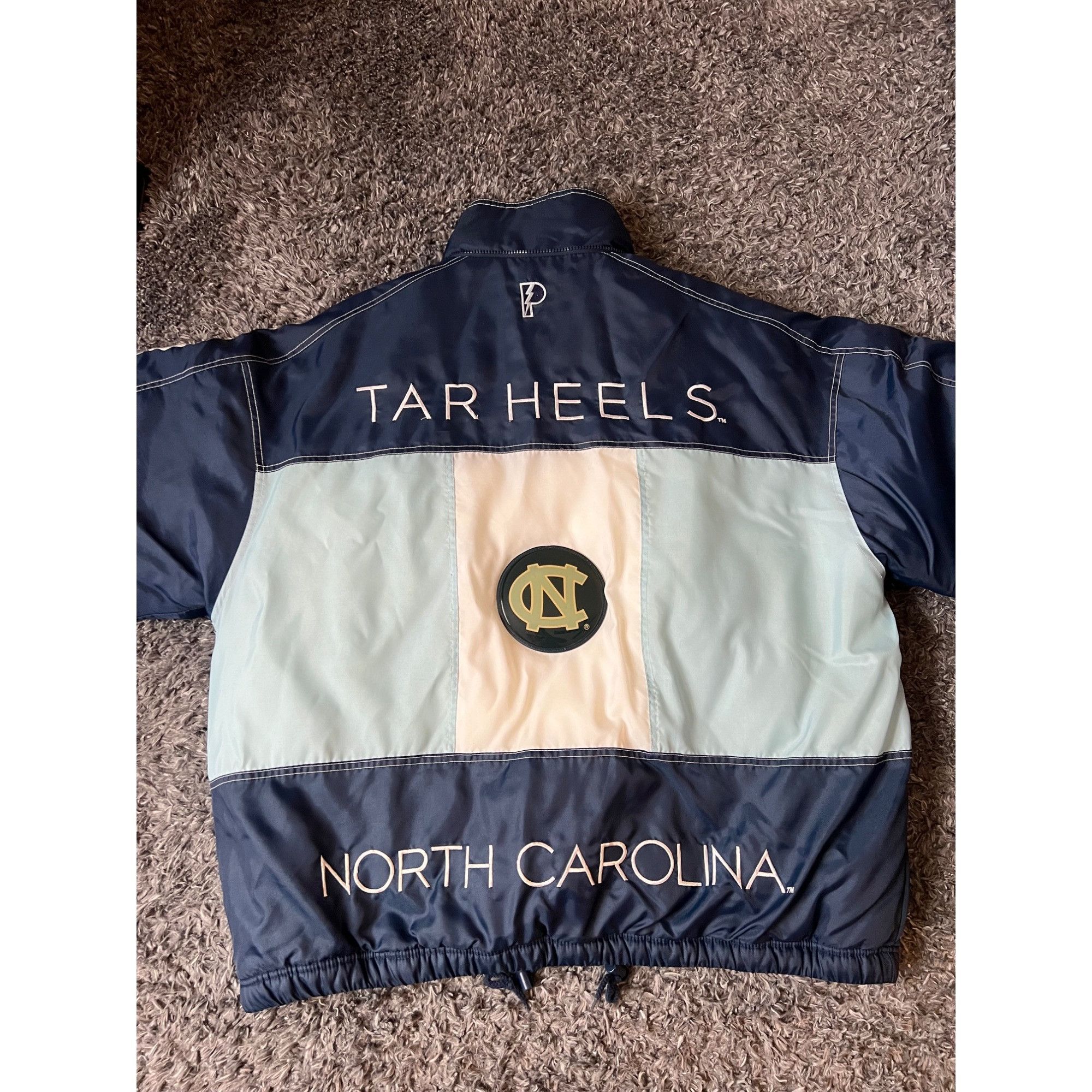 Vintage North store Carolina Tarheels Puffer Jacket