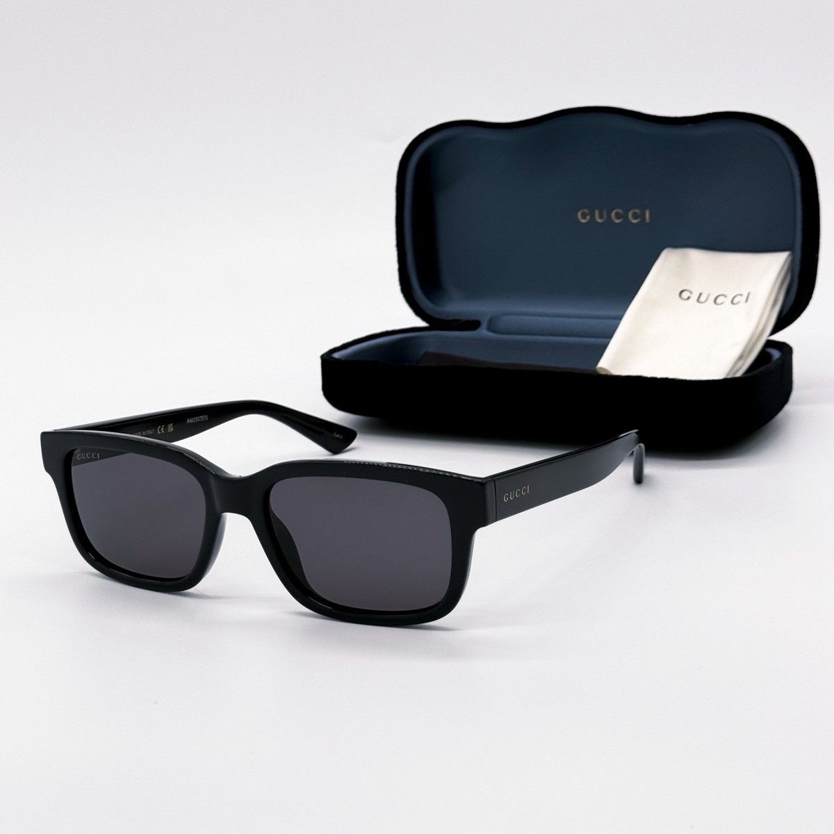 Gucci NEW Gucci GG1543S Black Mirrored Clip On Sunglasses | Grailed