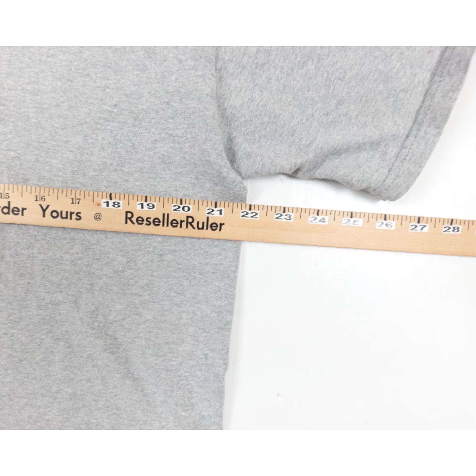 Nautica VINTAGE Nautica Shirt Adult Small Oversized Gray Short Sleeve Crew Neck Logo Tee Unisex All Seasons 90s Mens Womens Size US S / EU 44-46 / 1 - 7 Thumbnail