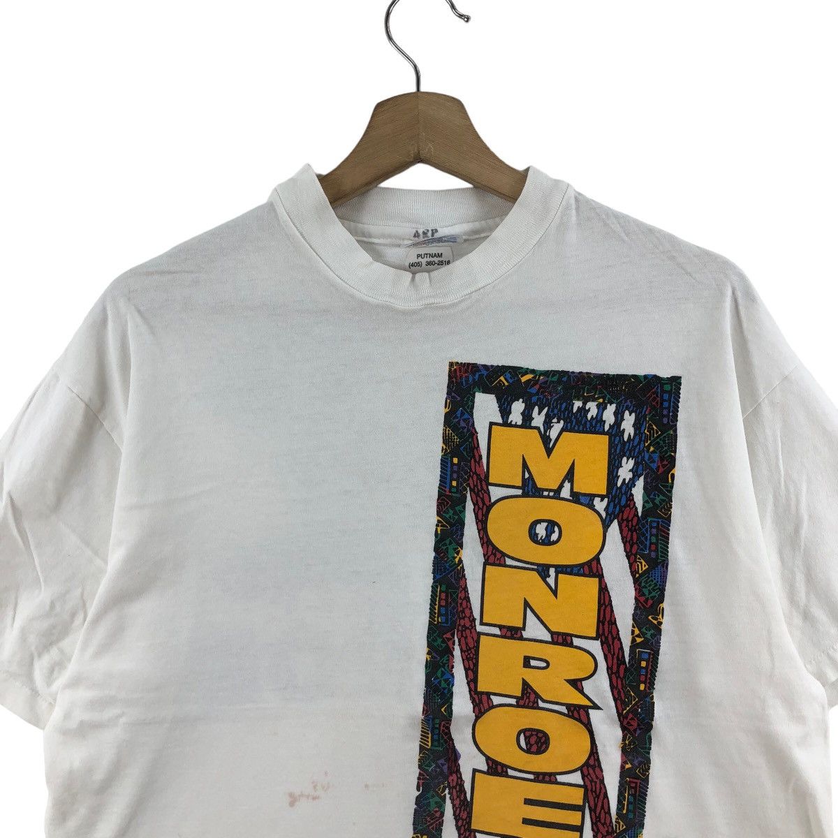Vintage Vintage 90s Monroe Shocks T-Shirt Hanes Beefy-T Large White Size US L / EU 52-54 / 3 - 2 Thumbnail