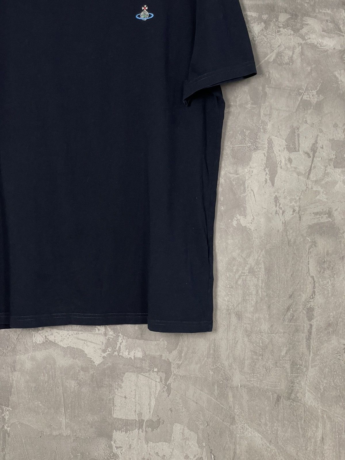 Vintage × Vivienne Westwood Vivienne Westwood Avant Garde Luxury Small Logo Navy t-shirt Size US L / EU 52-54 / 3 - 6 Thumbnail