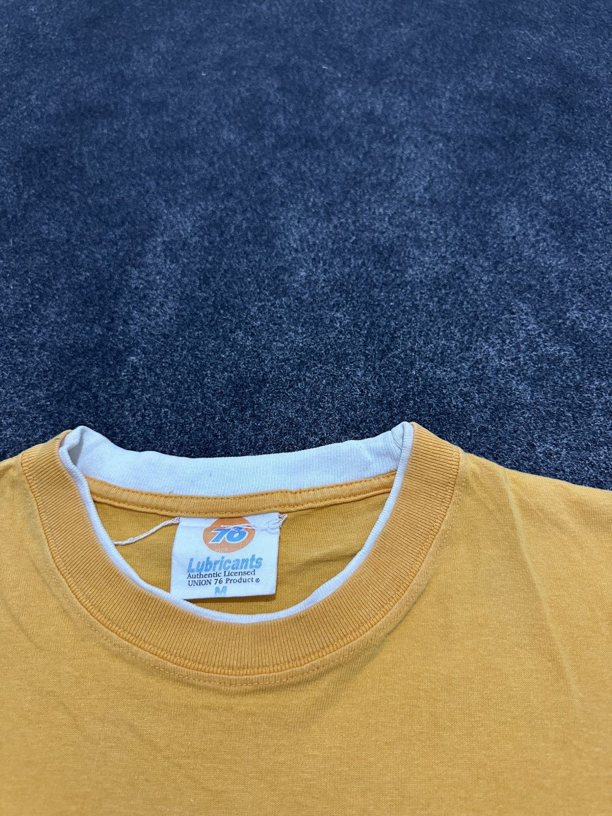 Vintage VINTAGE 76 Lubricants layer tee - Tiolene Motor Oil Graphic Size US M / EU 48-50 / 2 - 5 Thumbnail