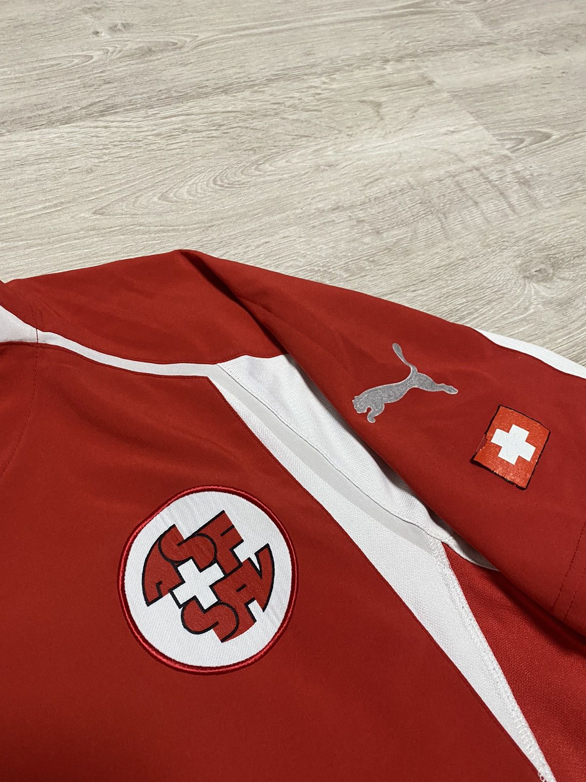 Puma Vintage 2003/2004 Switzerland Football Shirt Puma - Size L Size US L / EU 52-54 / 3 - 2 Thumbnail