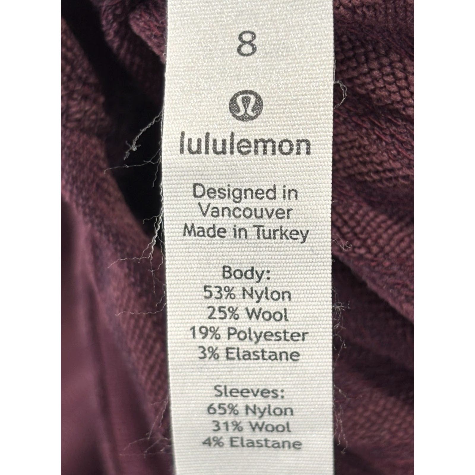 Lululemon VINTAGE Lululemon keep the heat thermal hoodie Maroon Hooded Pullover Women’s 8 Stretch Size M / US 6-8 / IT 42-44 - 7 Thumbnail