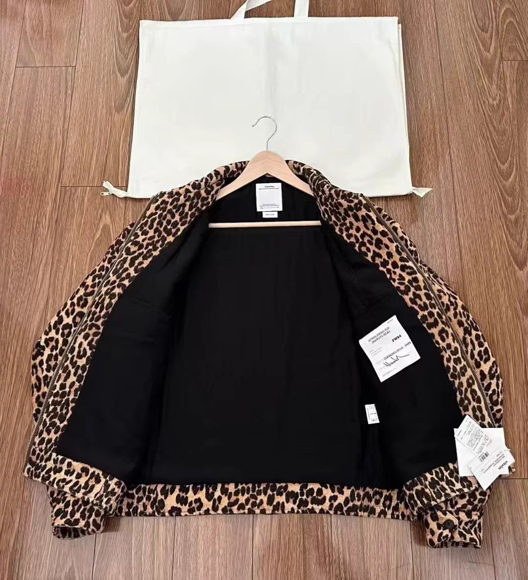 Visvim VISVIM TOP (MAWATA SILK) 24AW Leopard Print Silk Jacket Size US L / EU 52-54 / 3 - 3 Thumbnail