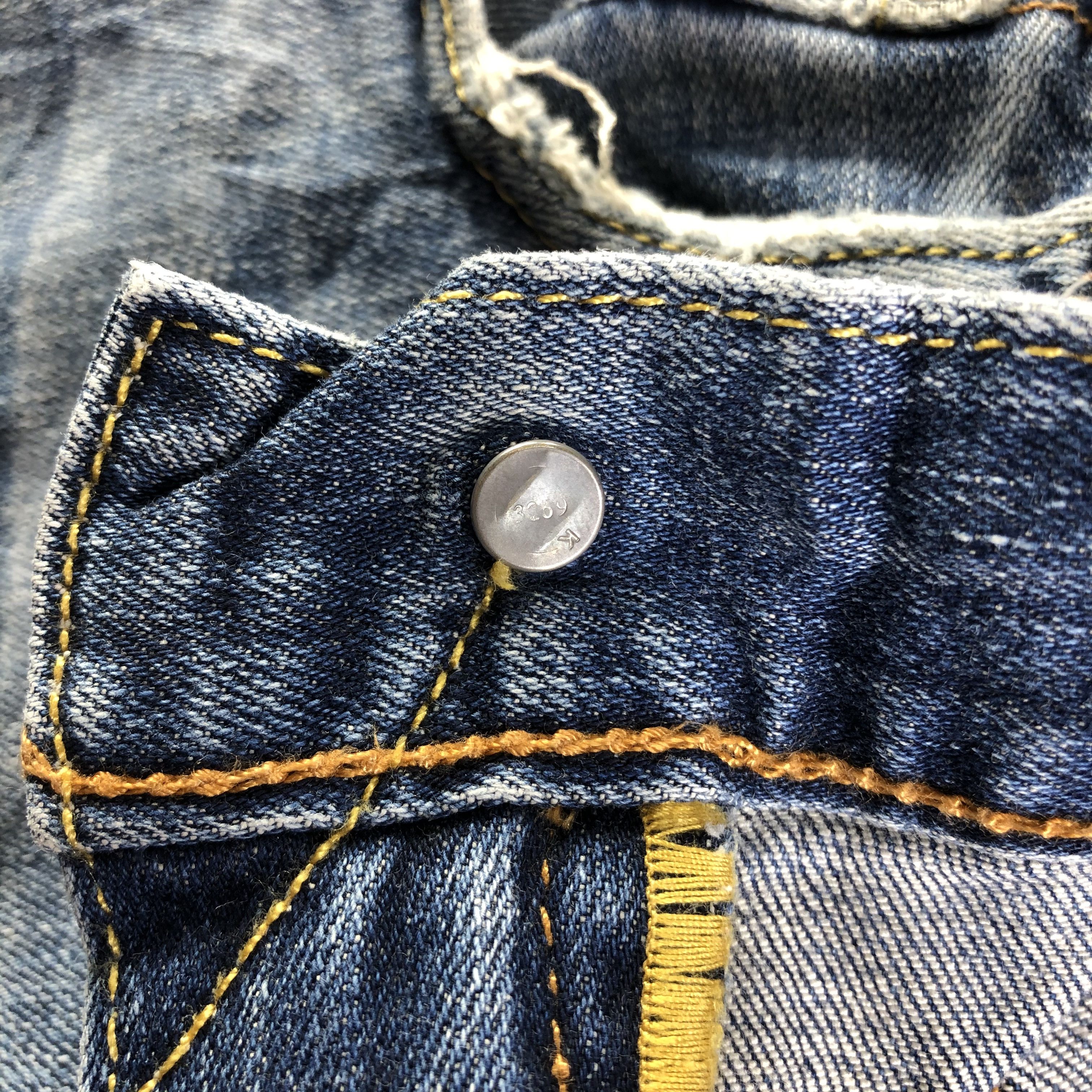 Levi's Vintage Levis 551 Jeans-J4585 Size US 31 - 10 Thumbnail