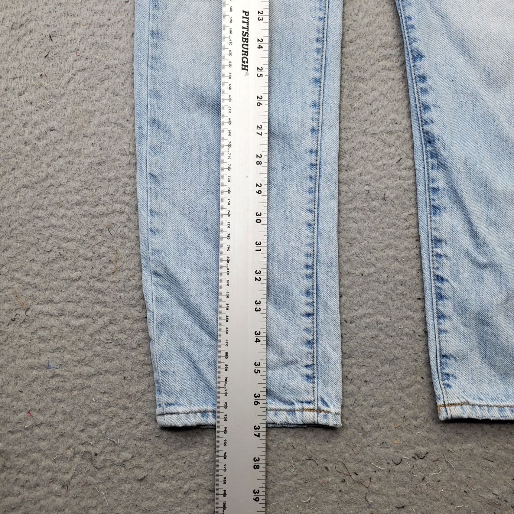 Madewell VINTAGE Madewell Straight Jeans Womens Size 25 Blue Denim 100% Cotton 5-Pocket Inseam 26.5" Measurements 13.5" Across Waist Brand New Title Size 42" / US 20 - 3 Thumbnail
