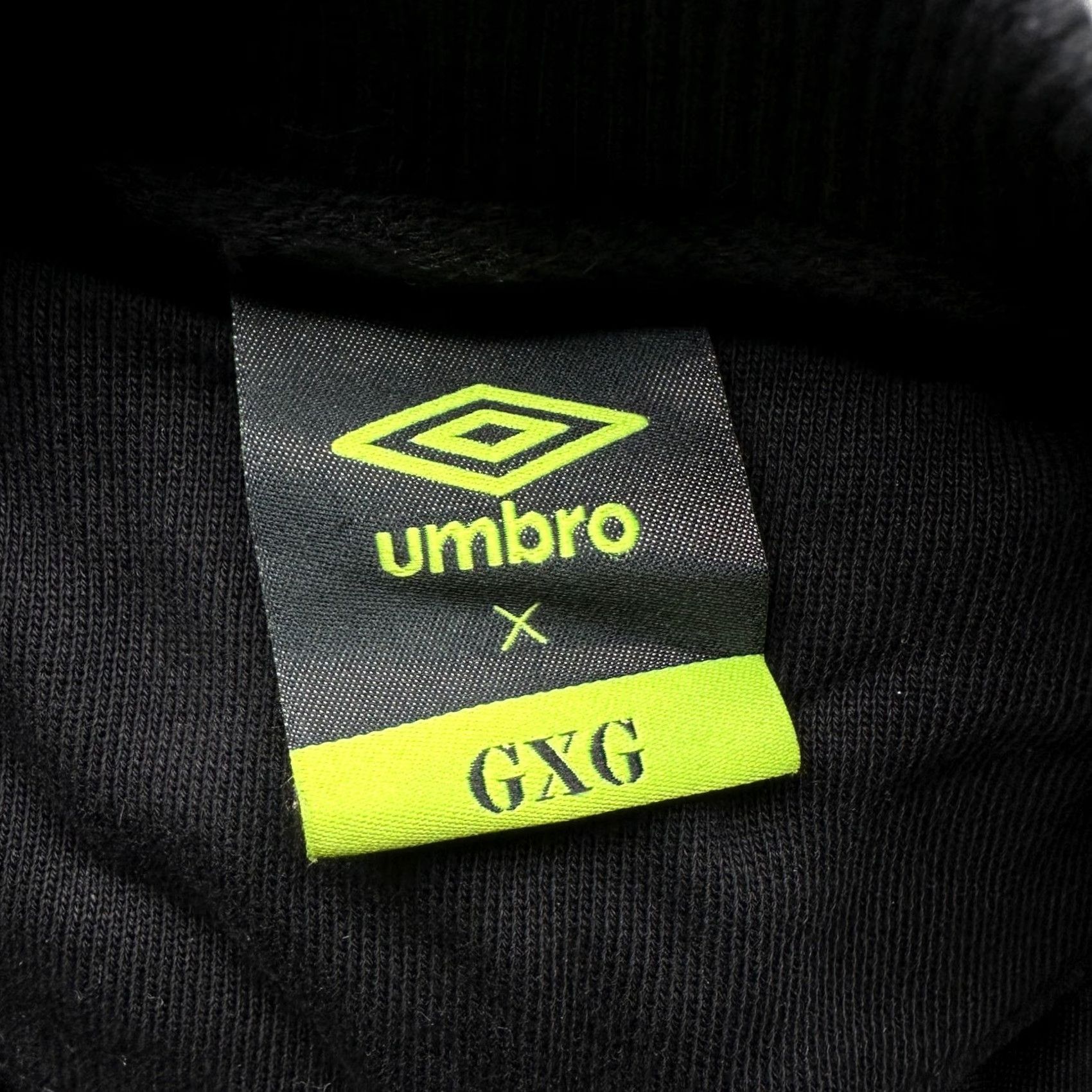 Umbro Umbro x GXG Sweatshirt Mens Medium Shoulder Pocket Black Neon Green Logo Pullover Crew Neck Clothes Shirt Mens Logo Size US M / EU 48-50 / 2 - 3 Thumbnail