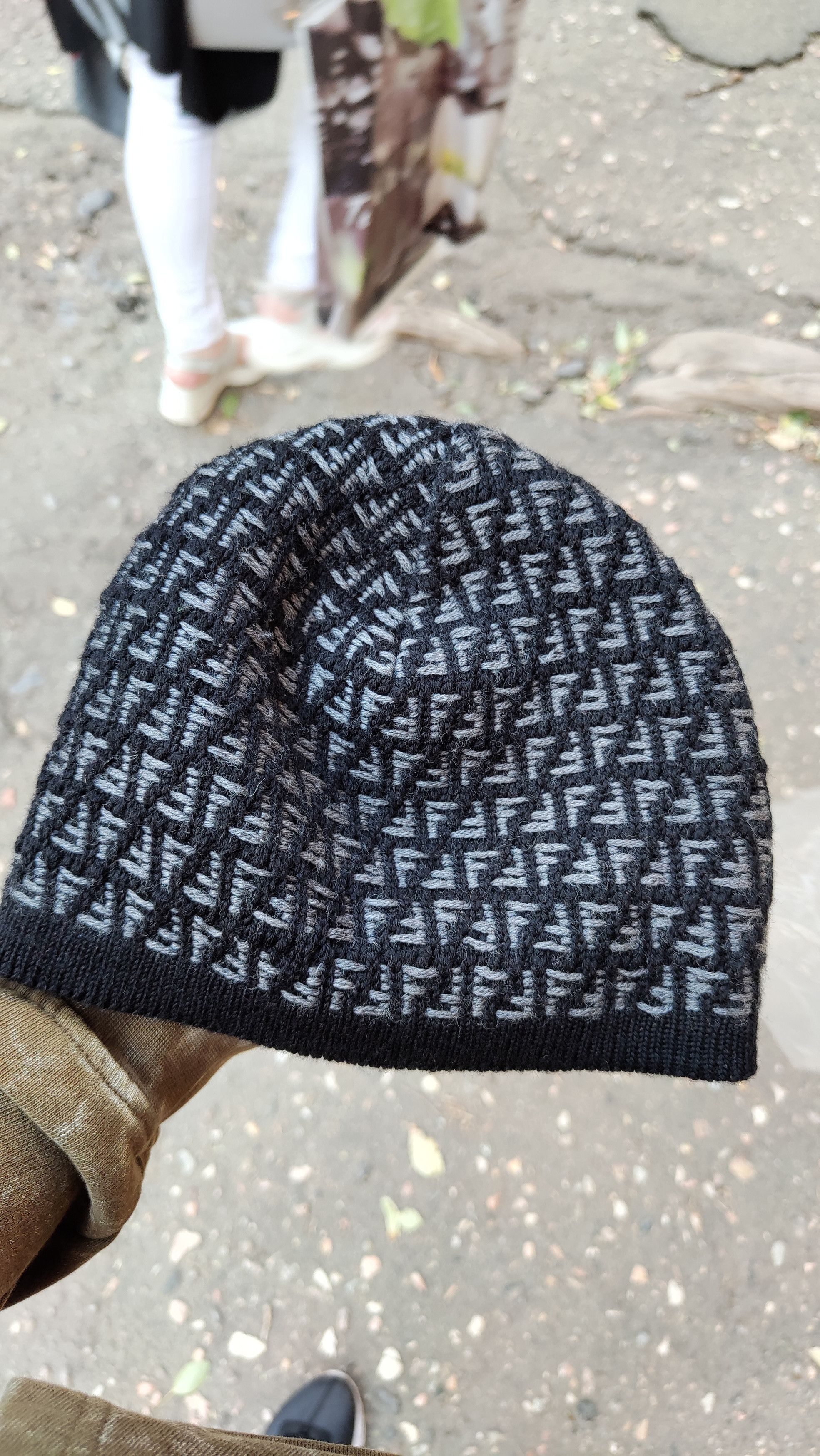 Fendi Fendi monogram Beanie Size ONE SIZE - 4 Thumbnail