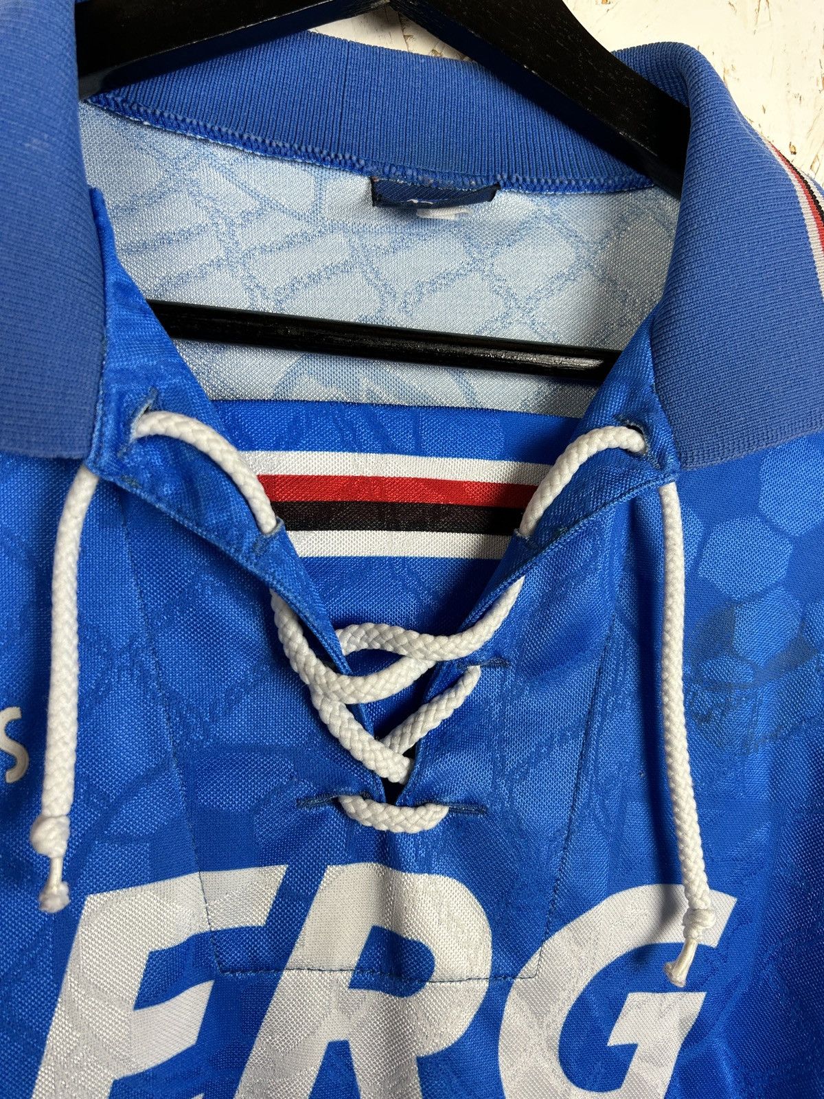 Asics 90s Asics UC Sampdoria 1994/95 Home Kit Soccer Jersey M Size US M / EU 48-50 / 2 - 5 Thumbnail