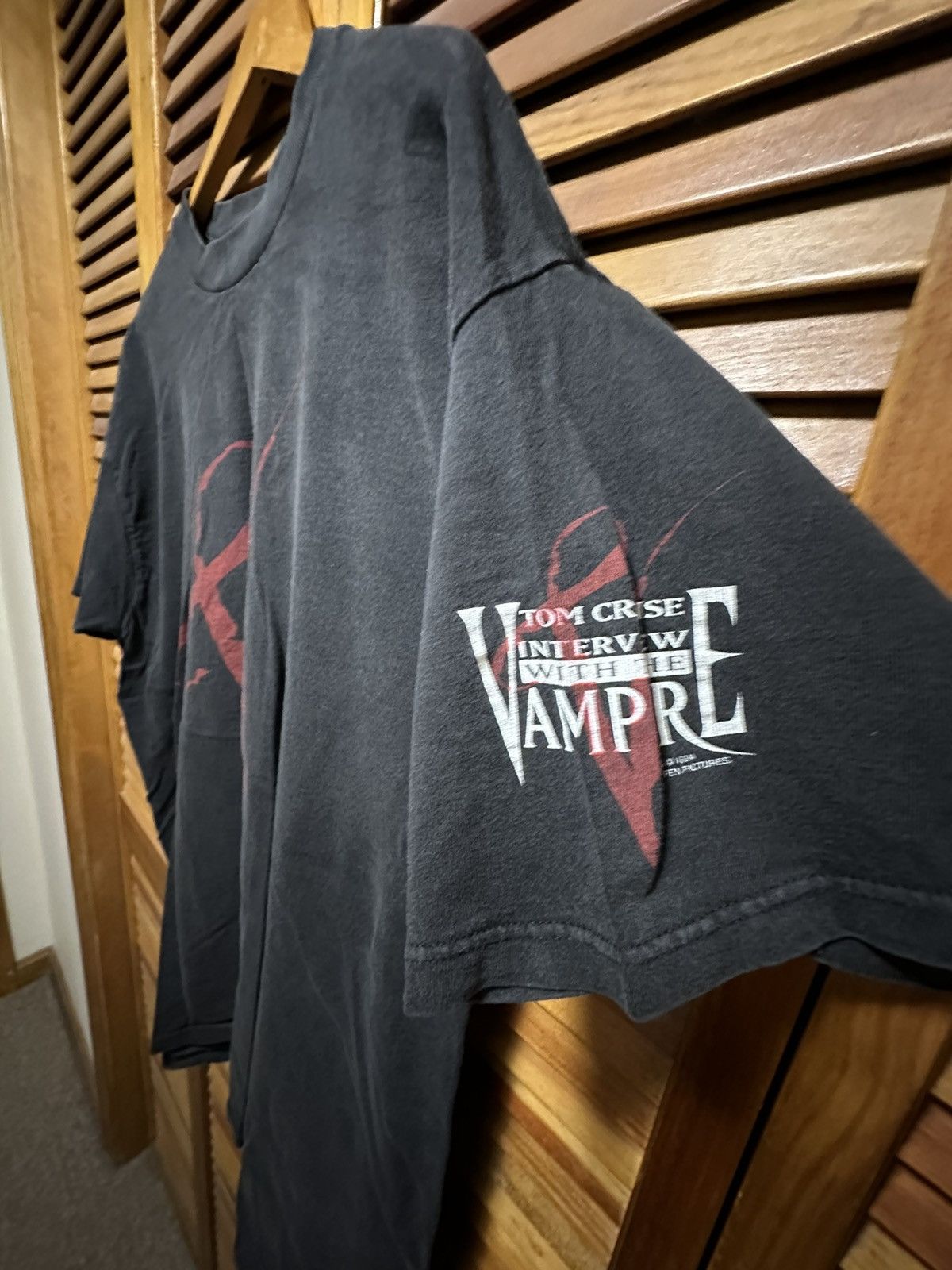 Vintage Interview With A Vampire Size US XL / EU 56 / 4 - 5 Thumbnail