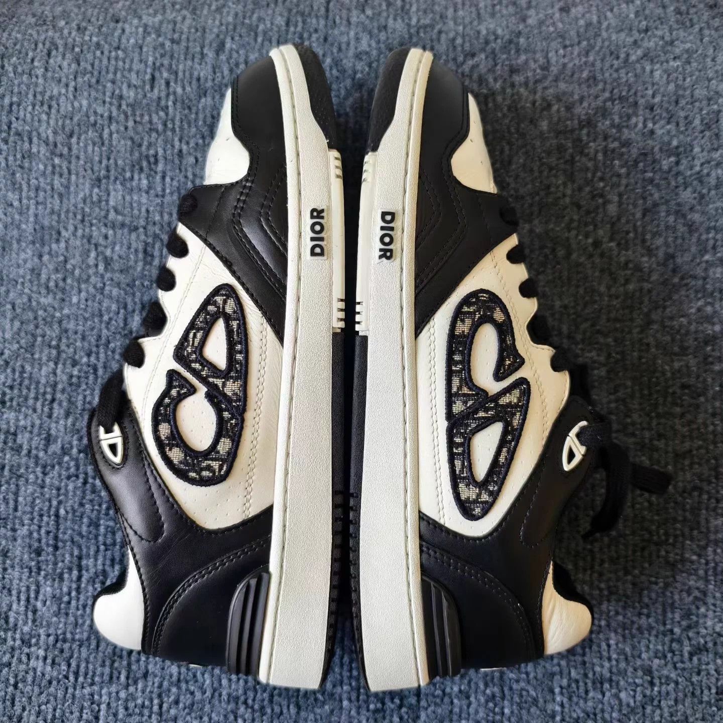 Dior DIOR B57 calfskin CD logo low-top sneaker men's black/white Size US 8.5 / IT 38.5 - 3 Thumbnail