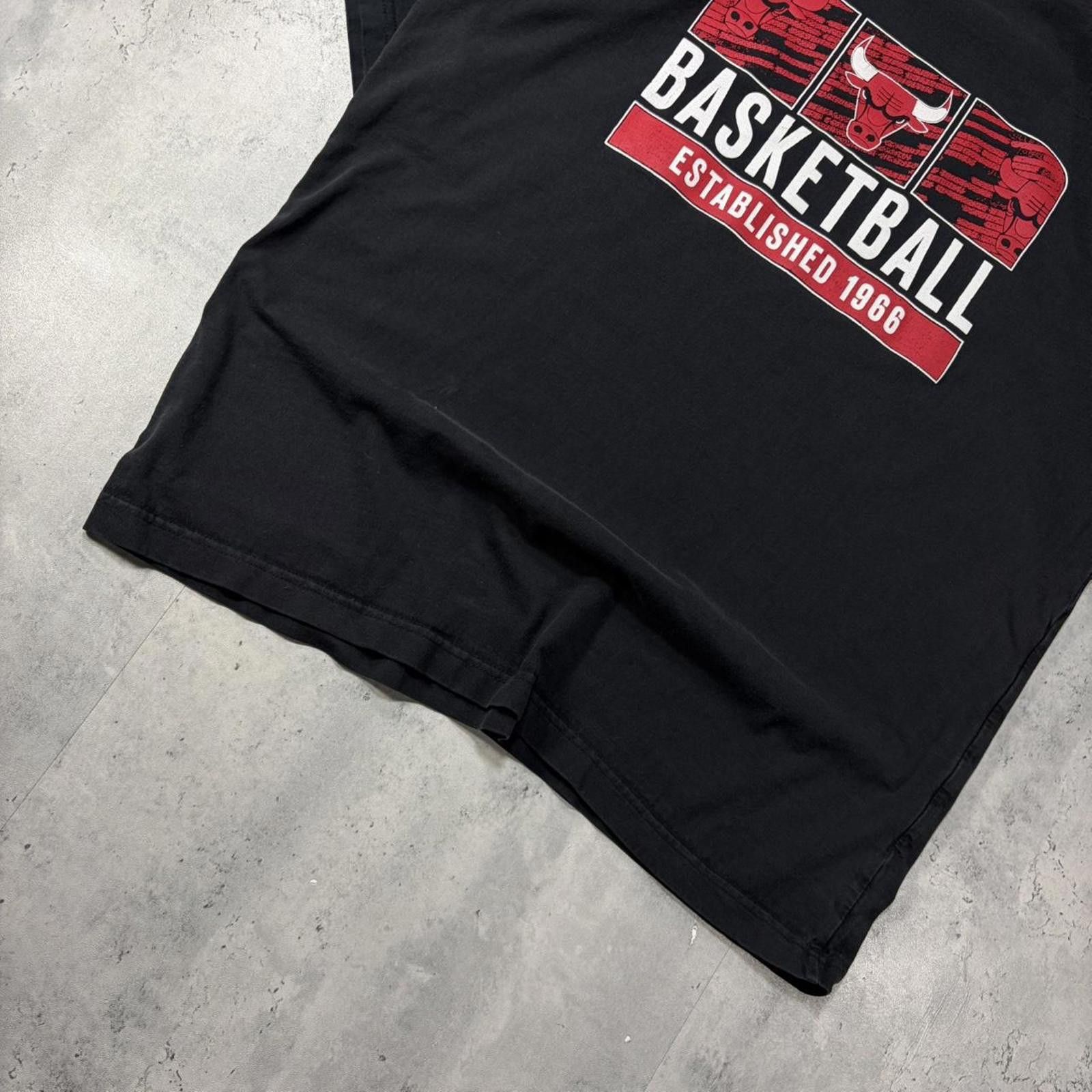 NBA Y2K Black NBA Chicago Bulls Basketball T-Shirt Size US L / EU 52-54 / 3 - 5 Thumbnail