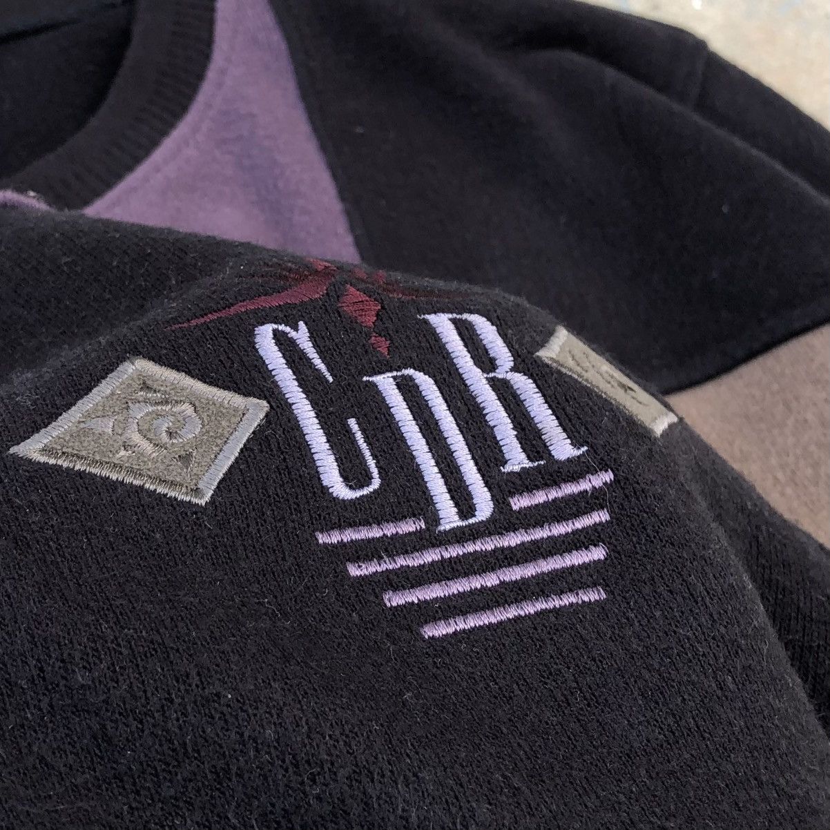 Japanese Brand Vintage Crocodile Colour Block Embroidery Logo Sweatshirts Size US XL / EU 56 / 4 - 3 Thumbnail