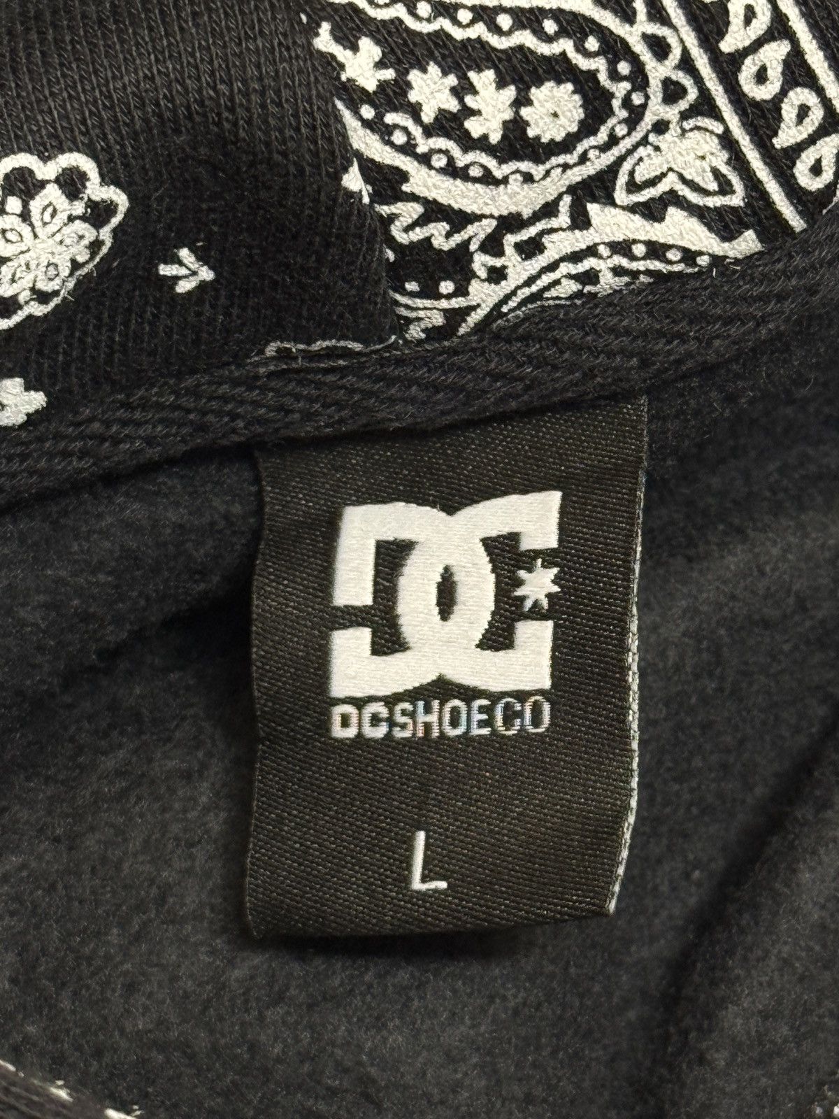 DC DC Shoes Men's Old School Ph hoodie. Size US L / EU 52-54 / 3 - 8 Thumbnail