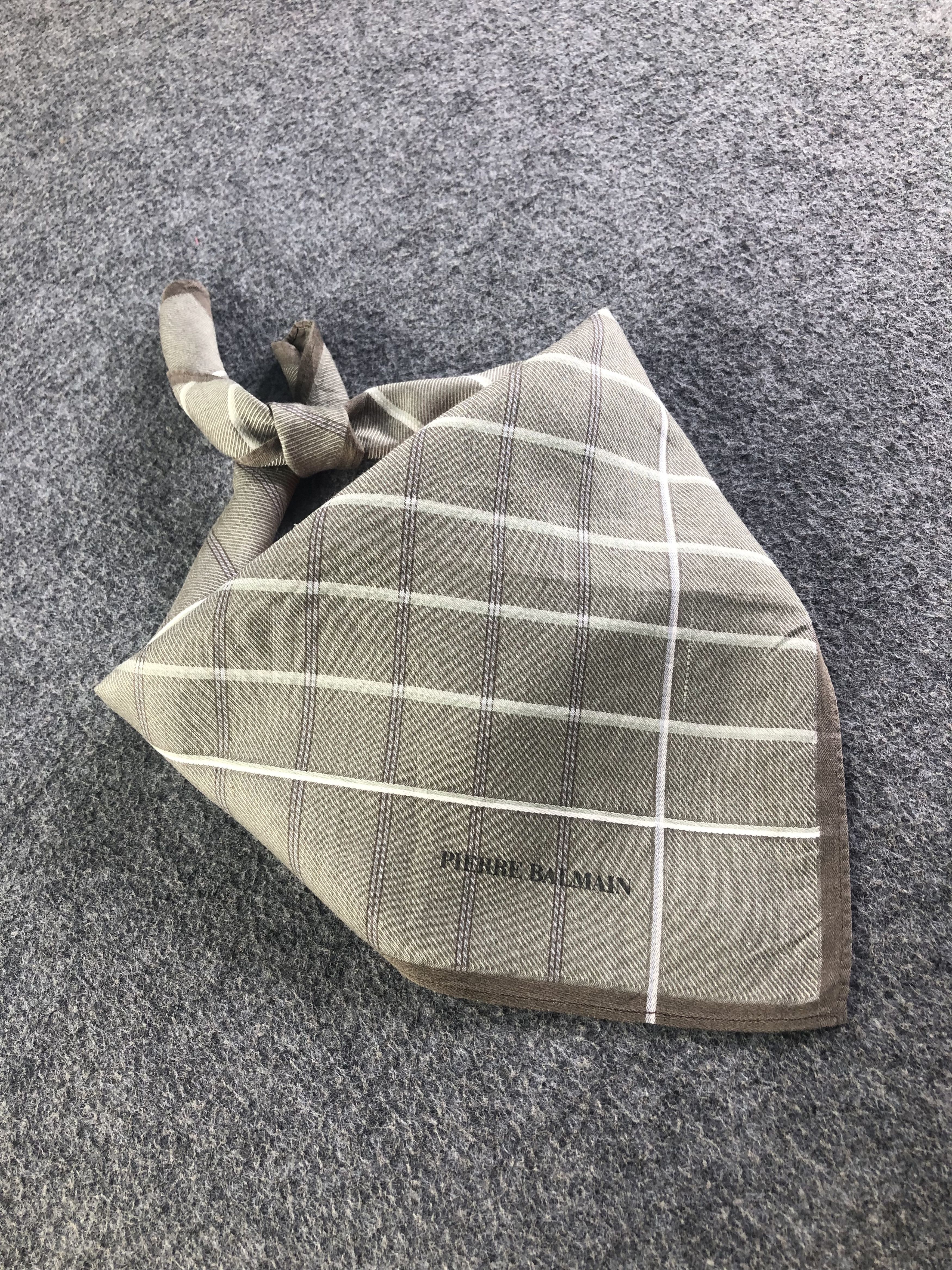 Pierre Balmain Pierre Balmain Handkerchief / Bandana / Neckerchief C478 Size ONE SIZE - 2 Thumbnail