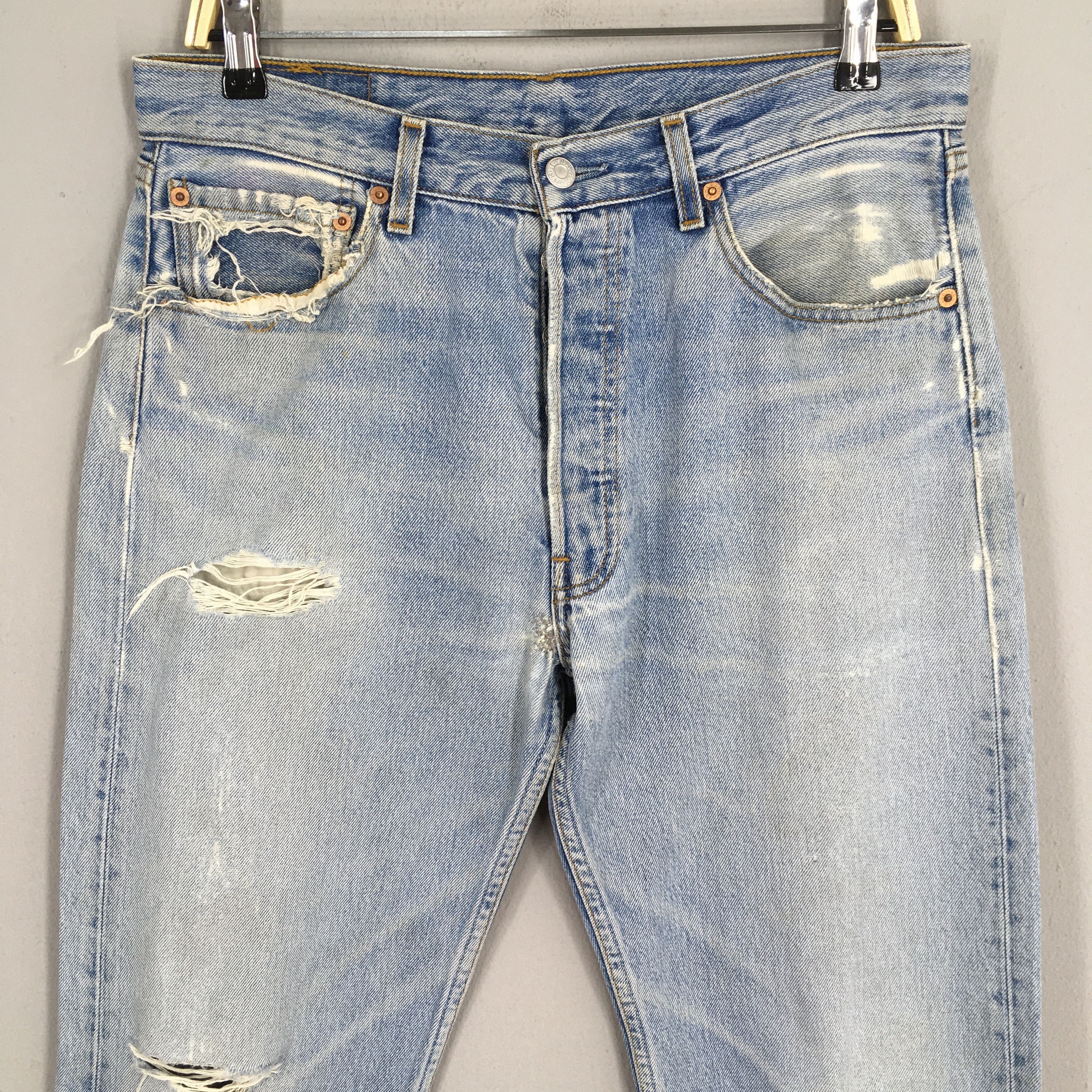 Levi's Size 31x32 Vintage 90s Levi's 501 Faded Blue Jeans S1897 Size US 31 - 2 Thumbnail