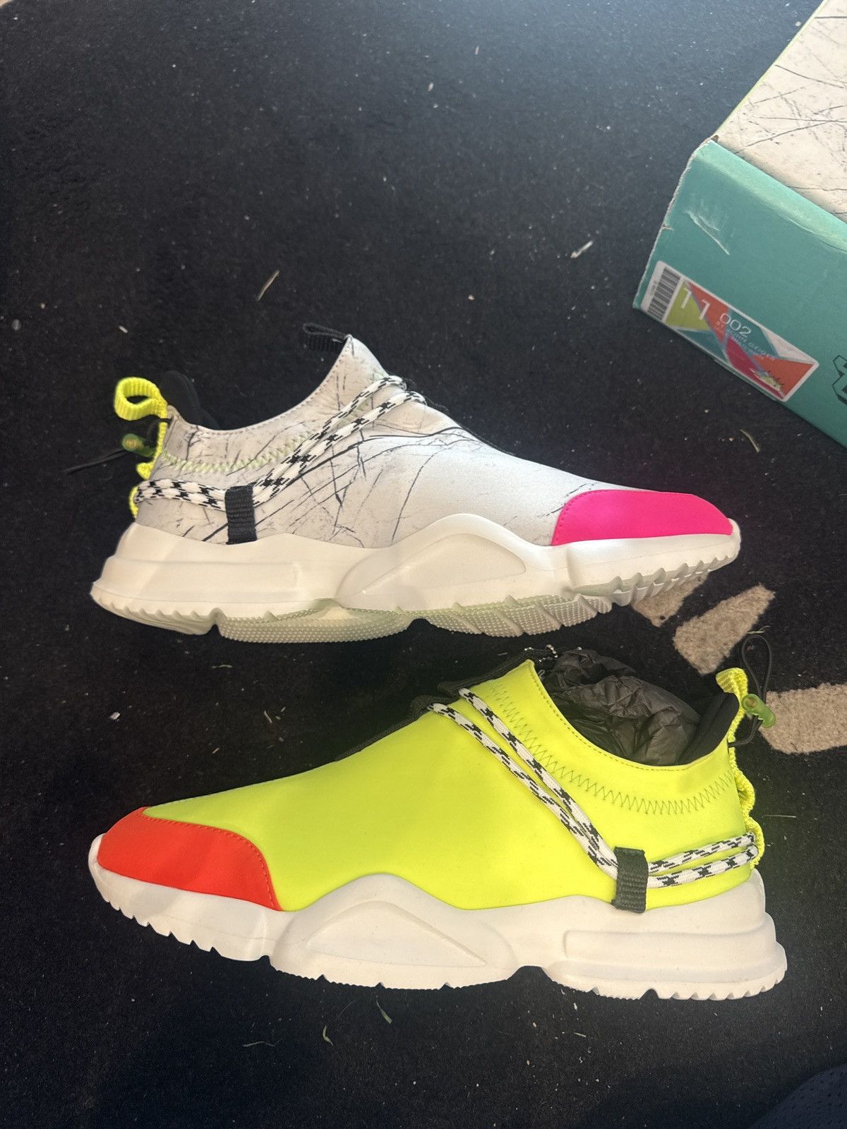 John Geiger John Geiger 002 low what the size 11 Size US 11 / EU 44 - 6 Thumbnail