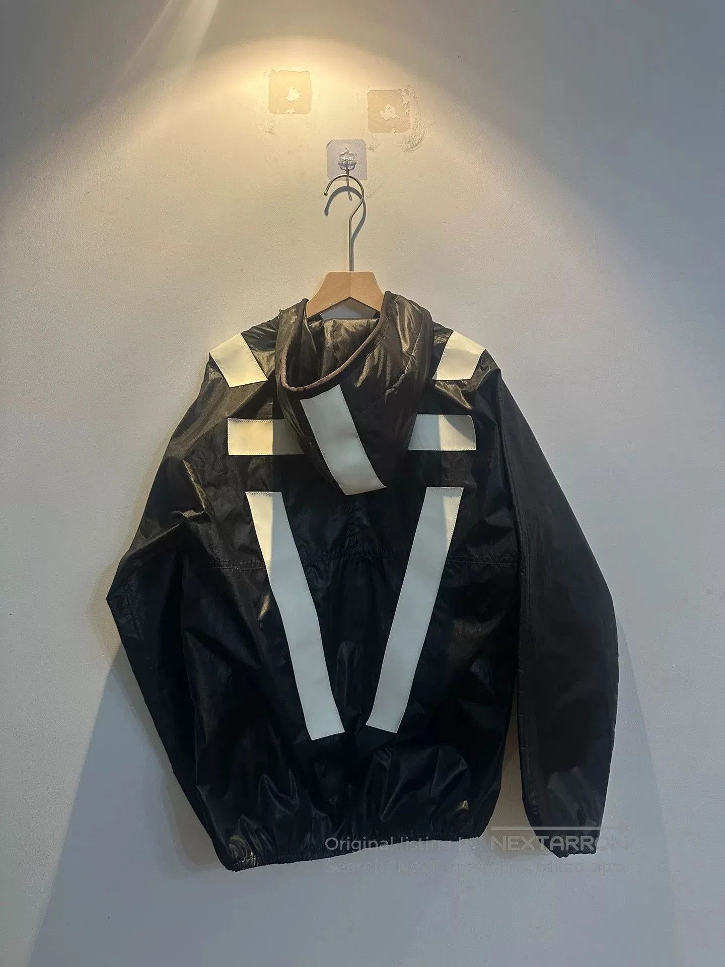 Givenchy Givenchy Hooded Windbreaker Jacket. Size US M / EU 48-50 / 2 - 2 Thumbnail