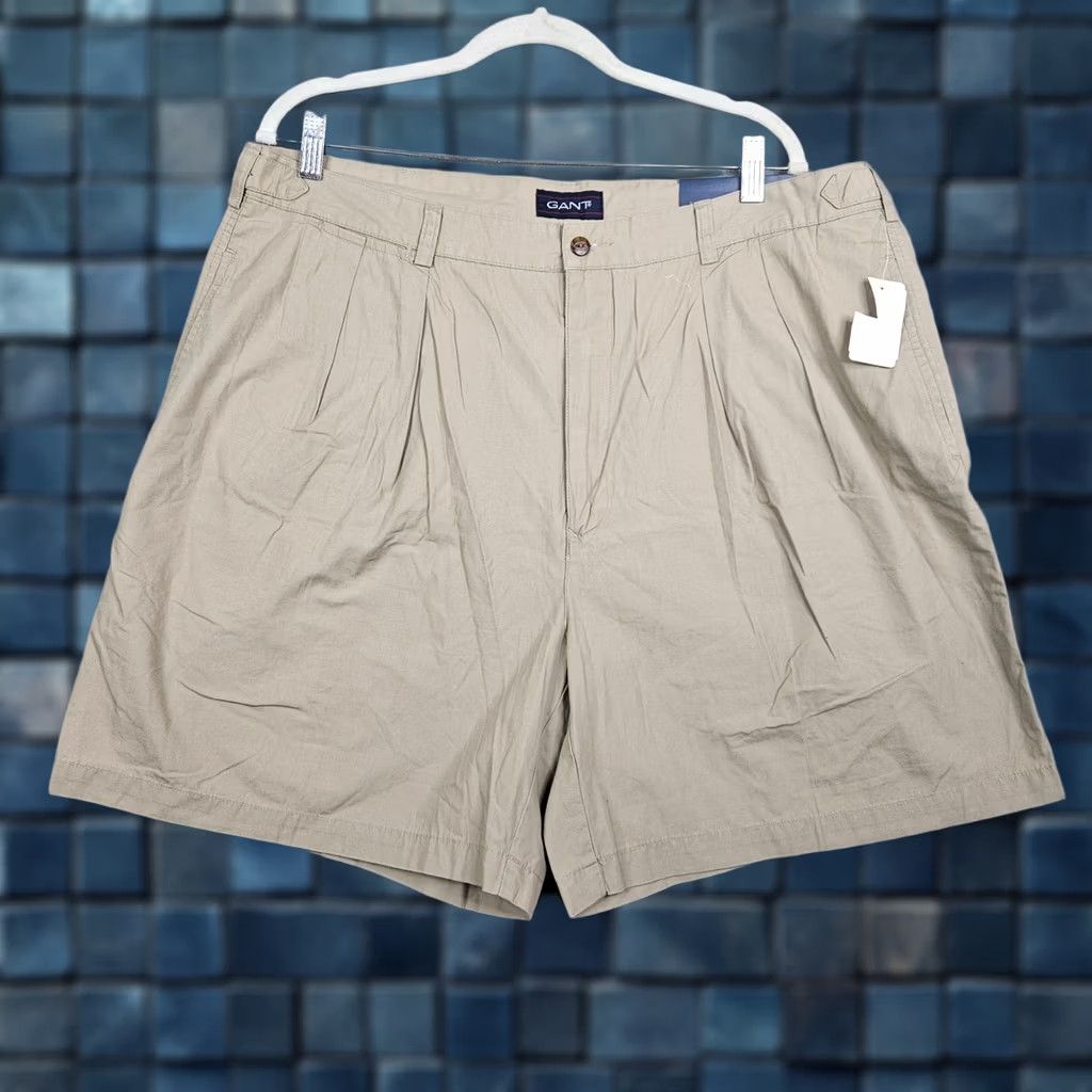 Gant VINTAGE GANT Chino Short Mens 42 Beige Cotton Regular 6in Inseam Button Pockets Logo Adjustable Waist Solid Mid Rise Slim Casual Outdoor 90s Mens Size US 42 / EU 58 - 1 Thumbnail