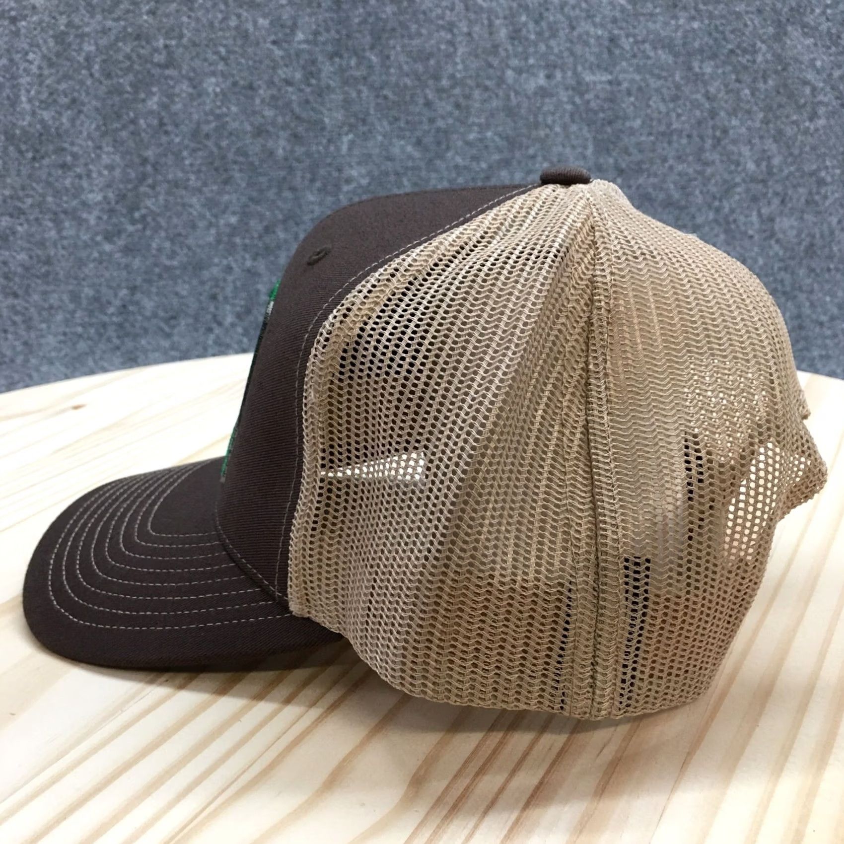 Vintage Richardson Trucker Hat Mens Brown OS Adjustable Embroidered Logo Size ONE SIZE - 4 Thumbnail