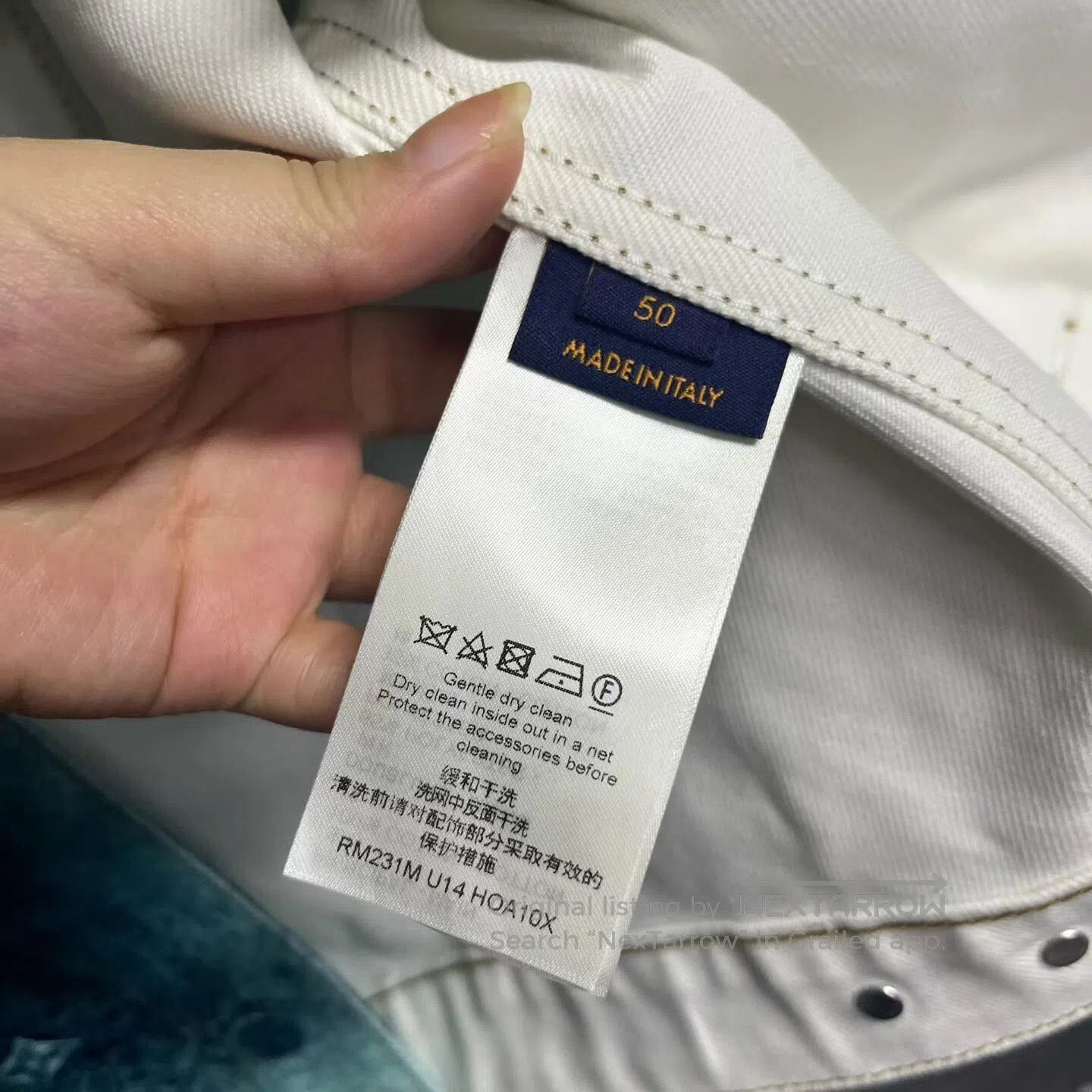 Louis Vuitton Louis Vuitton White spray-painted pattern, single-row butt Size US M / EU 48-50 / 2 - 3 Thumbnail