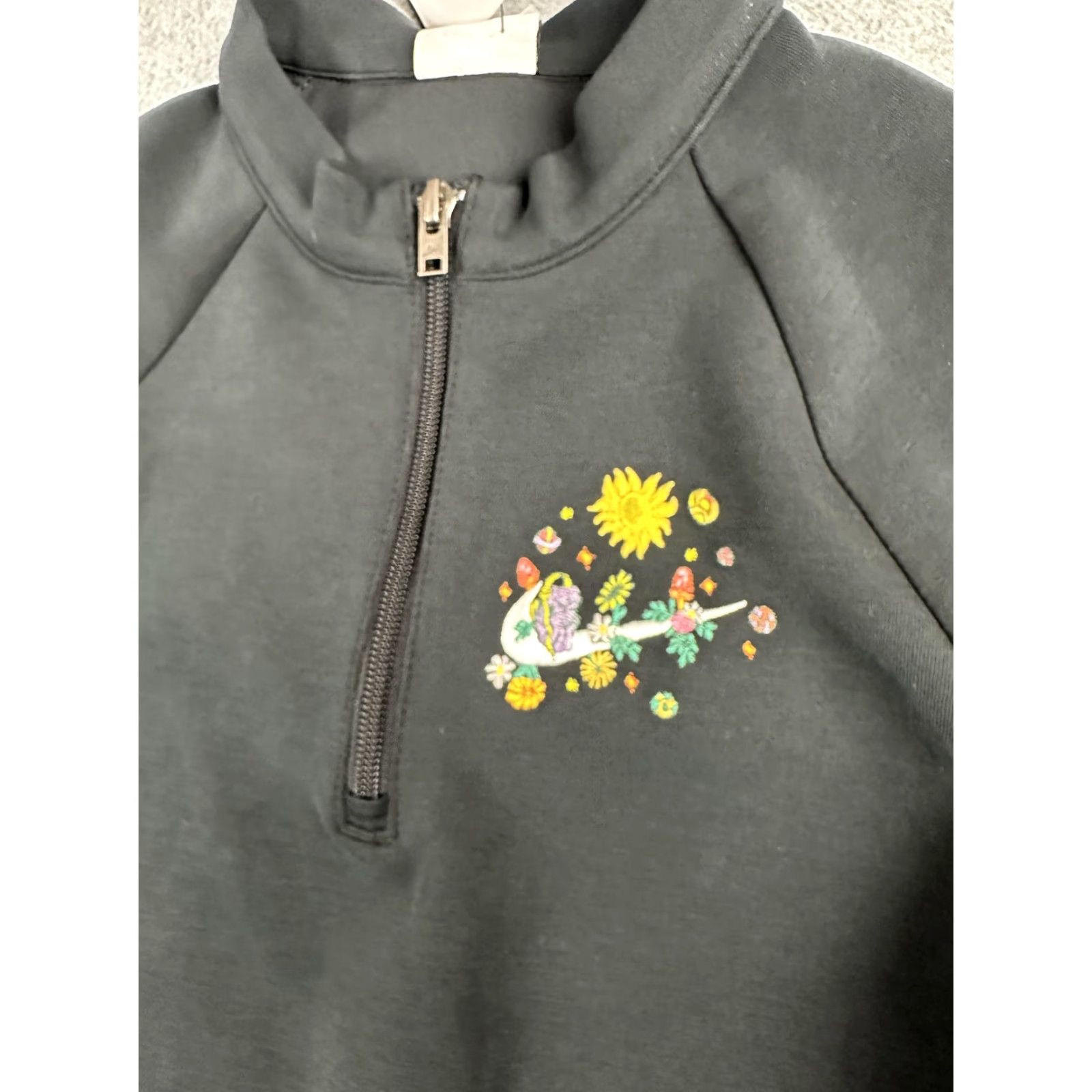 Nike Nike Dress Womens M Black Long Sleeve Quarter Zip Floral DQ3537-010 Womens Mens? Size M / US 6-8 / IT 42-44 - 4 Thumbnail