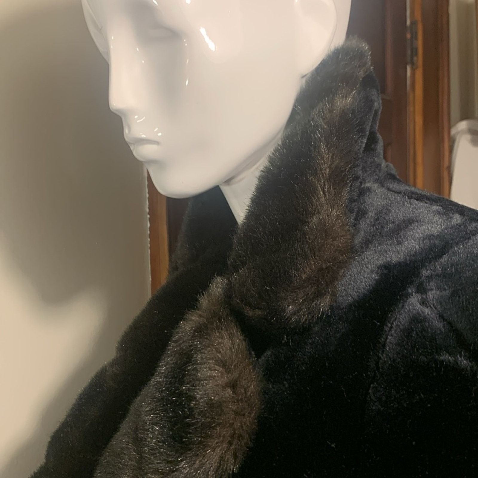 Vintage STYLE VI LTD long luxurious faux fur coat vintage 60’s 70’s Size M / US 6-8 / IT 42-44 - 2 Thumbnail