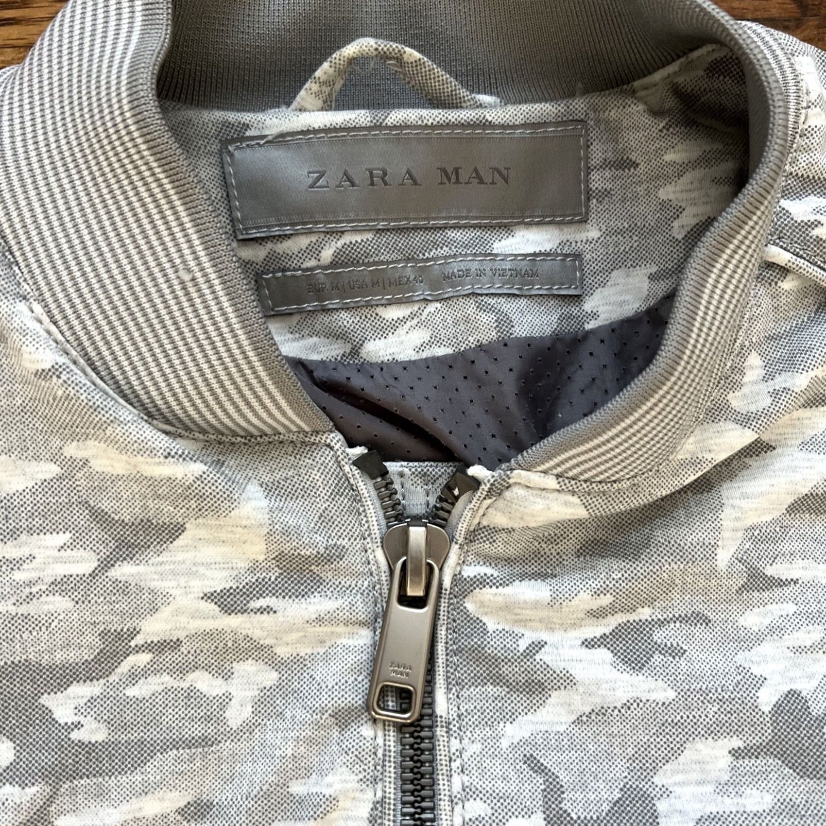 Zara Zara Bomber Jacket Camouflage Gray M Men Regular Size Jacket Mens M Camouflage Gray Bomber Jacket Size US M / EU 48-50 / 2 - 3 Thumbnail
