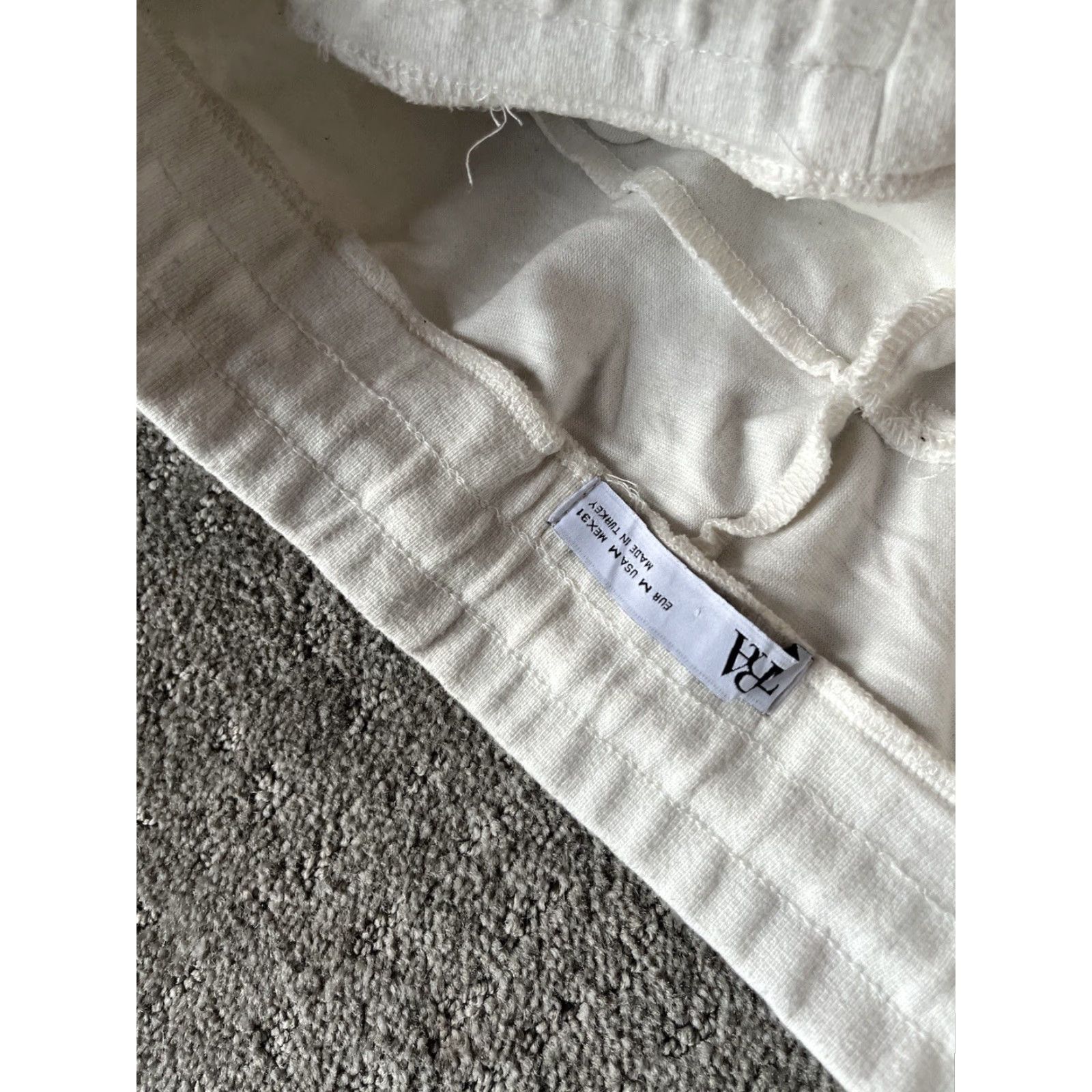 Zara VINTAGE Zara Sweatpants Joggers Womens M White Athletic Pockets Elastic Waist 27.5in Inseam Cotton-Poly Blend Pants Size 32" / US 10 / IT 46 - 5 Thumbnail