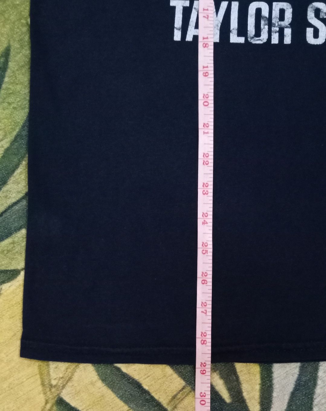 Band Tees Taylor Swift Red T-shirt Size US L / EU 52-54 / 3 - 15 Thumbnail