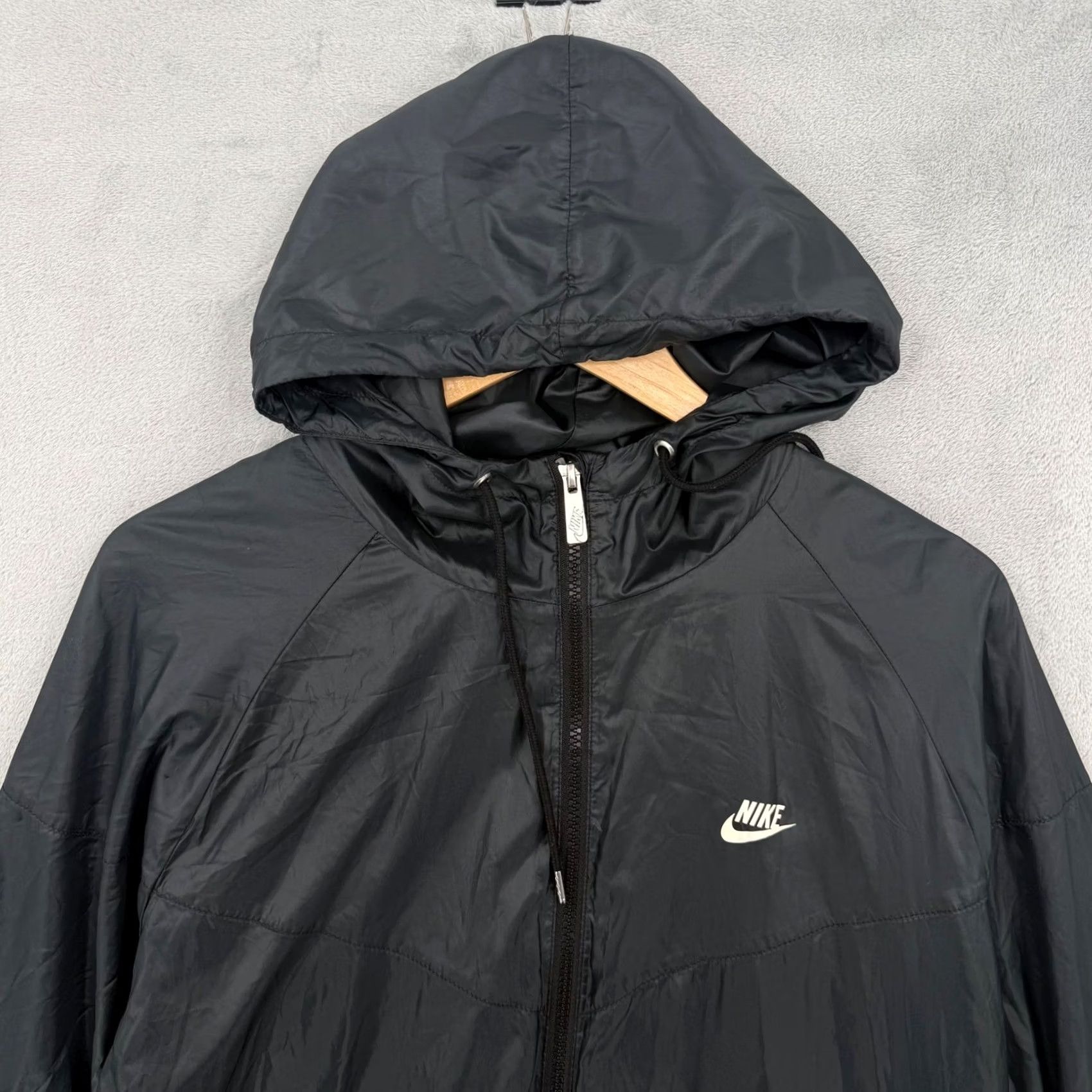 Nike Nike Sportswear Windrunner Jacket Mens Large Black Full Zip Hooded Nylon Zip Pockets Casual, Travel Size US L / EU 52-54 / 3 - 2 Thumbnail