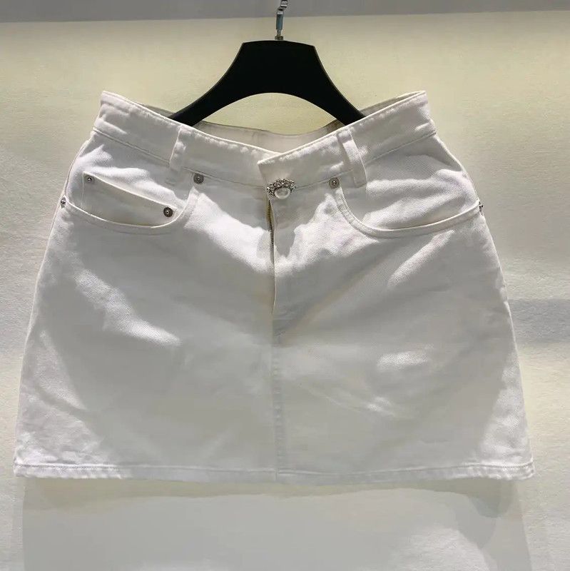 Miu Miu Miu Miu White Cotton Skirt for Women 0089 Size 27" / US 4 / IT 40 - 1 Thumbnail