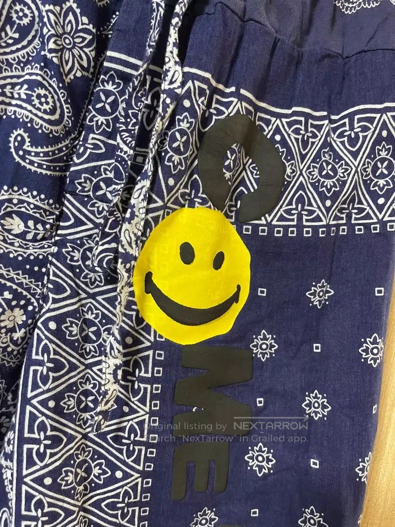 READYMADE Ready Made size 3 Smiling relief print blue antique cloth w Size US 40 / EU 56 - 2 Thumbnail