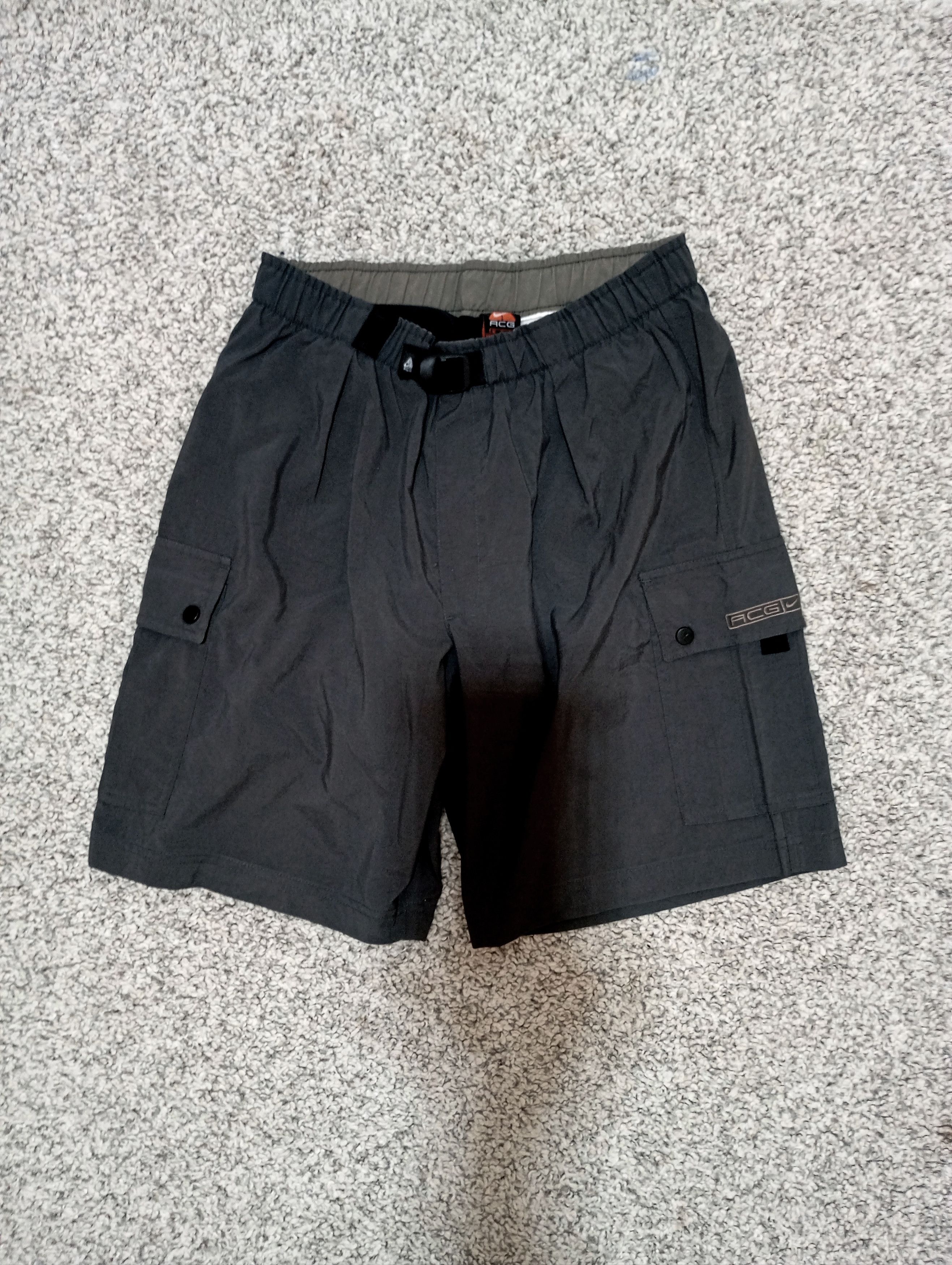 Nike × Nike ACG × Vintage Vintage Nike ACG Dark Gray Cargo Shorts Rare Streetwear Hype Size US 32 / EU 48 - 1 Thumbnail