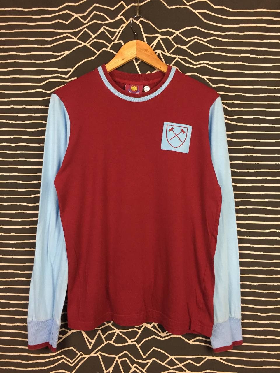Vintage Official Merchandise West Ham United FC Longsleeve Tee Size US S / EU 44-46 / 1 - 2 Thumbnail