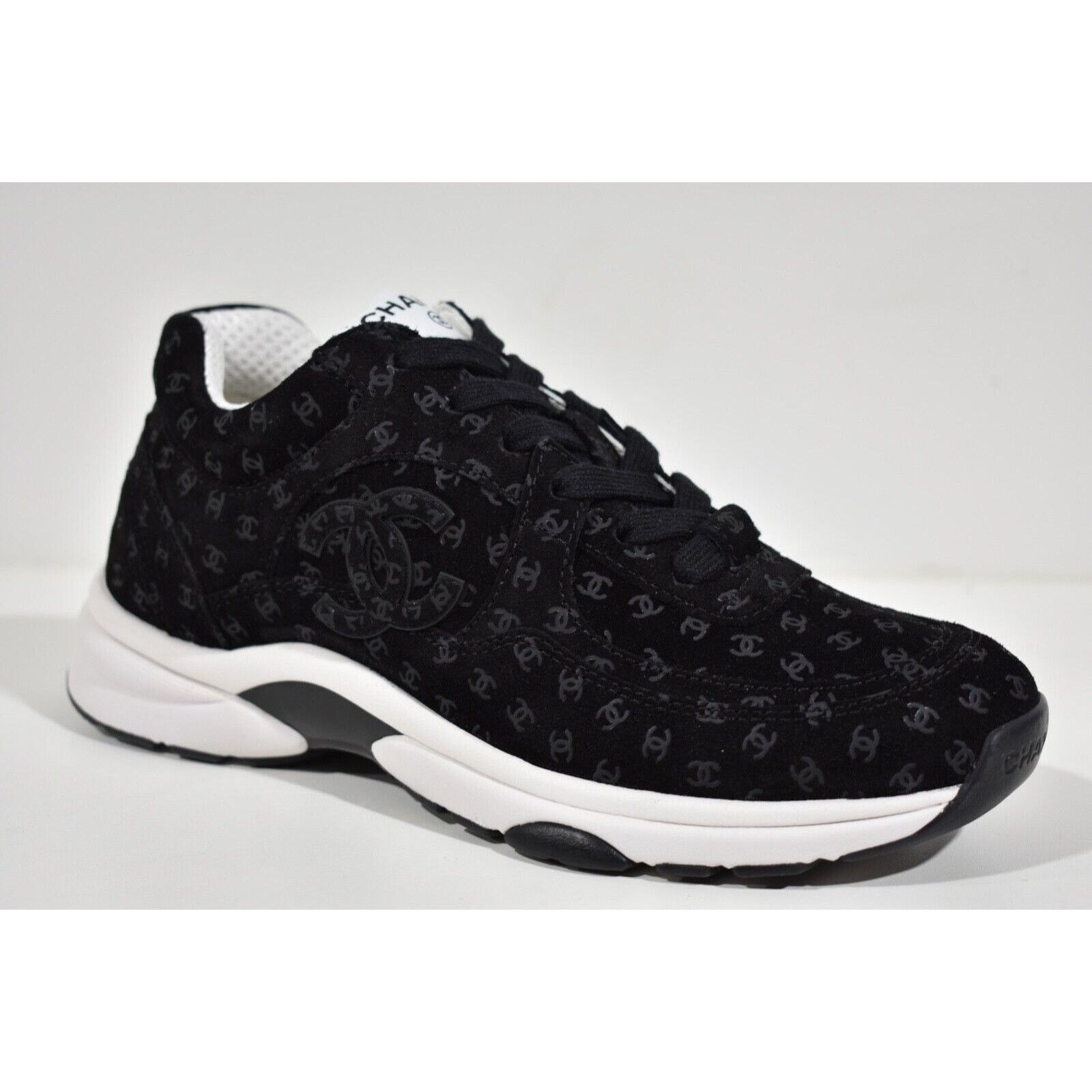 Chanel 22A Printed CC Logo White Flat Runner Trainer Sneaker 36 Size US 6 / IT 36 - 3 Thumbnail