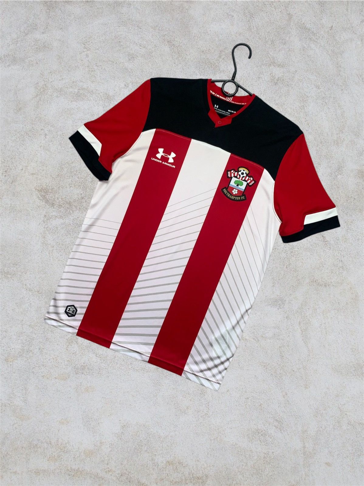 Under armour Southampton soccer jersey Size M