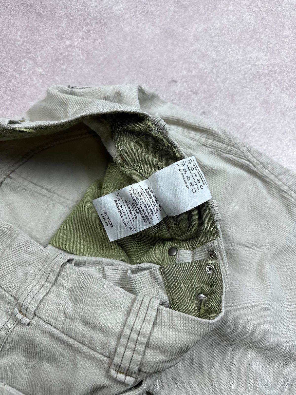 Arc'teryx Arc'teryx Womans Relaxed Fit Cargo Trousers Pants 6 Size 28" / US 6 / IT 42 - 11 Thumbnail