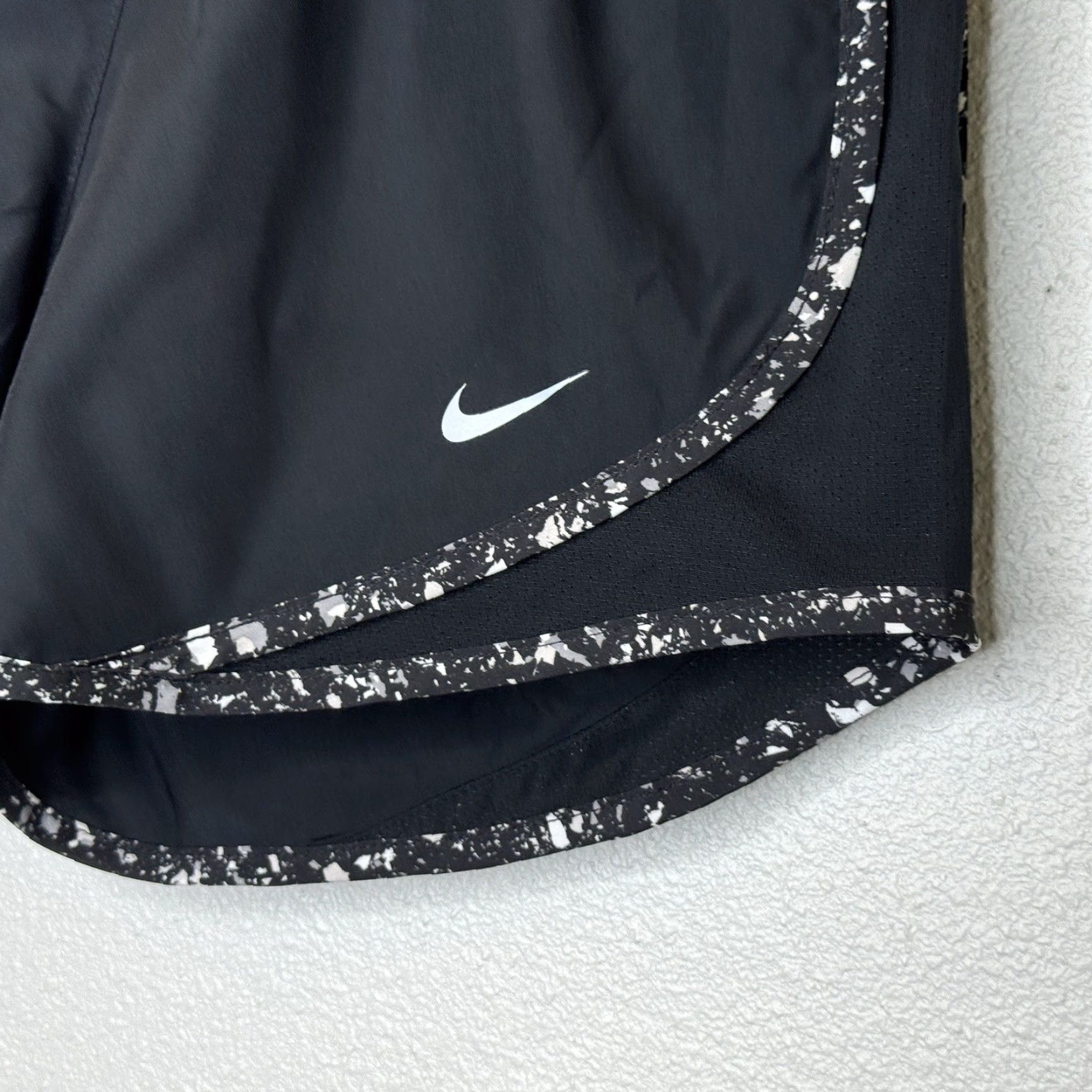Nike Nike Dri Fit Running Athletic Shorts Womens XS Black Built in Briefs Elastic Drawstring Waist Shorts Size 26" / US 2 / IT 38 - 2 Thumbnail