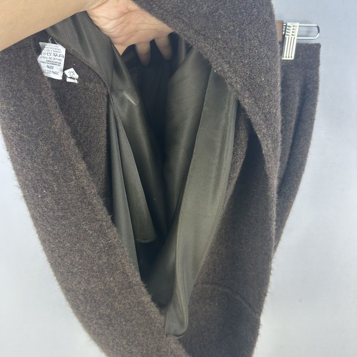 Other Vintage 90s Wool Midi Skirt Made in Italy Size 26” - 30” Size 29" - 7 Thumbnail