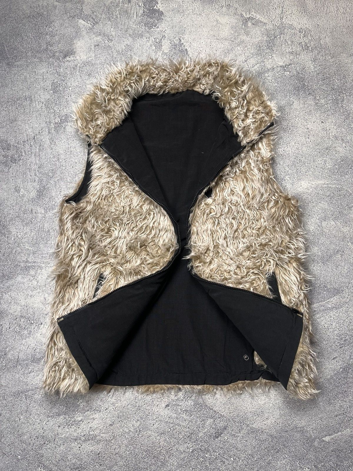 If Six Was Nine Racoon Fur Reversible Vest Gym Master Size US M / EU 48-50 / 2 - 1 Thumbnail