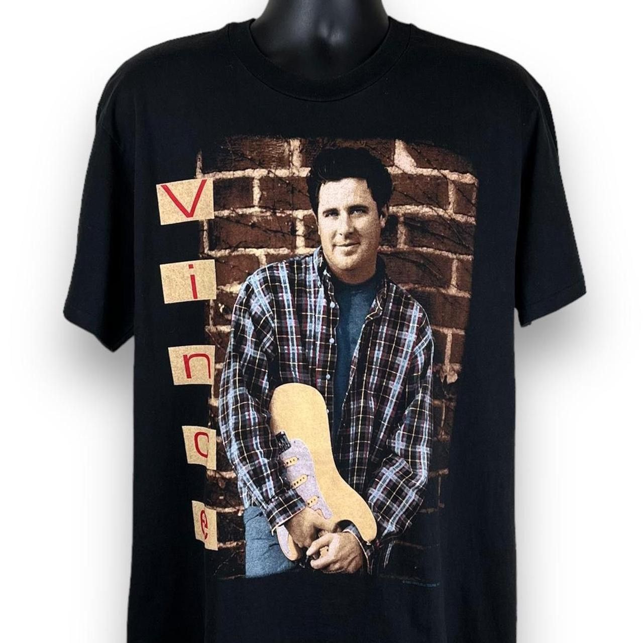 Band Tees × Hanes × Vintage Vintage 90s Hanes Vince Gill Country Music Concert Tshirt Size US L / EU 52-54 / 3 - 1 Thumbnail