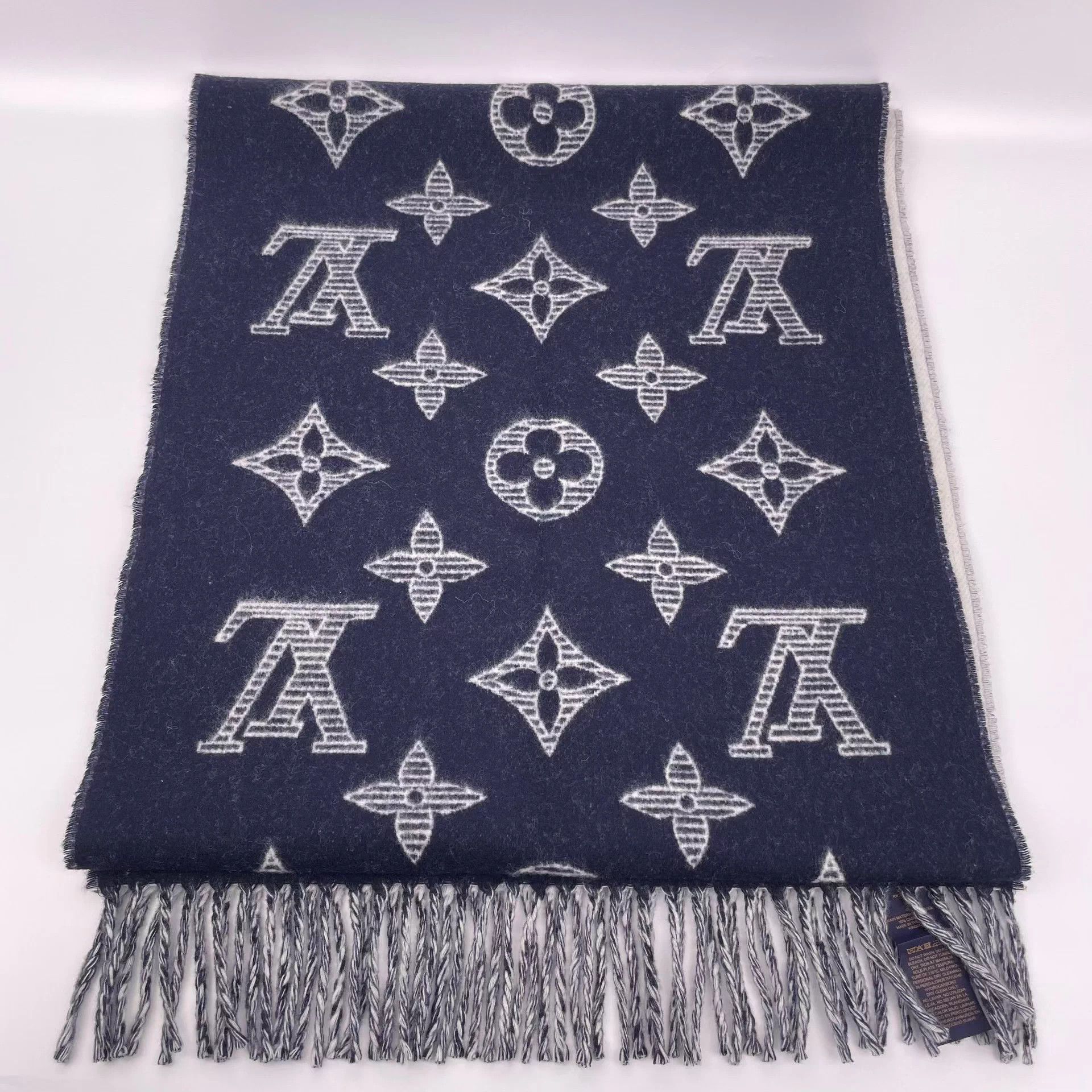 Louis Vuitton LV All-Over Print Navy Scarf Size ONE SIZE - 3 Thumbnail