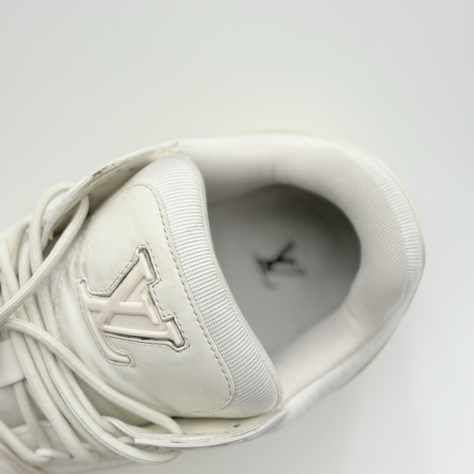 Louis Vuitton Louis Vuitton Maxi Trainer ' White ' | GOOD CONDITION! Size US 11.5 / EU 44-45 - 12 Thumbnail