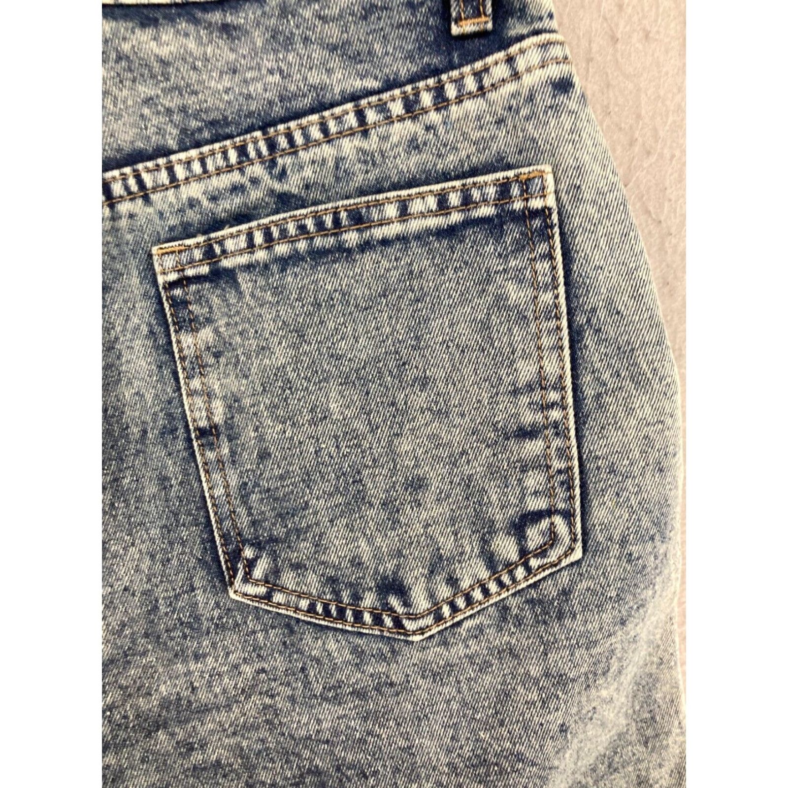 Vintage VINTAGE Vamtac Womens Shorts 27 Denim Star Hi Rise Mom Adult Regular Medium Blue Stars 90s Womens Size 27" / US 4 / IT 40 - 7 Thumbnail