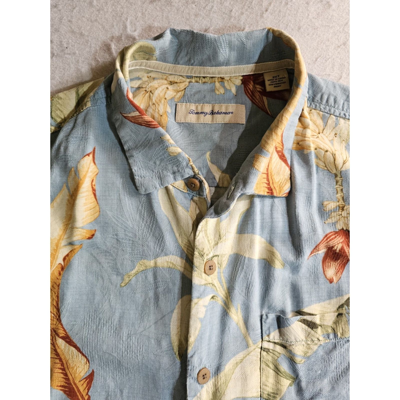 Tommy Bahama Tommy Bahama Shirt 100% Silk Hawaiian Button Up Camp Style Short Sleeve Size XLT Size US XXL / EU 58 / 5 - 3 Thumbnail