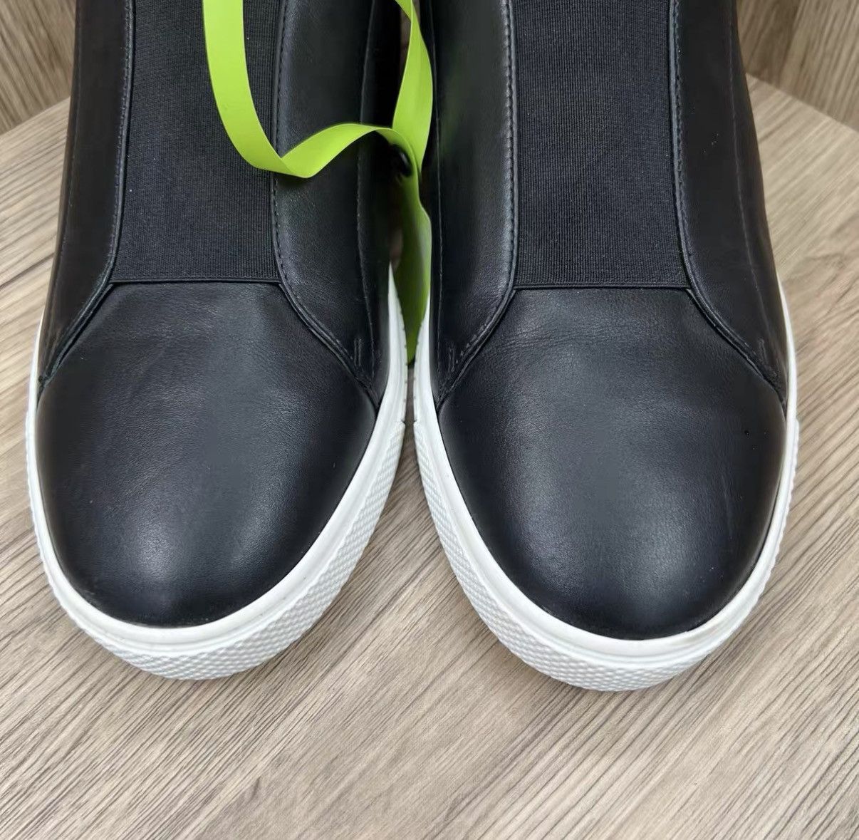 Versace Versace Black Medusa Sneakers J41 Size US 8 / EU 41 - 2 Thumbnail