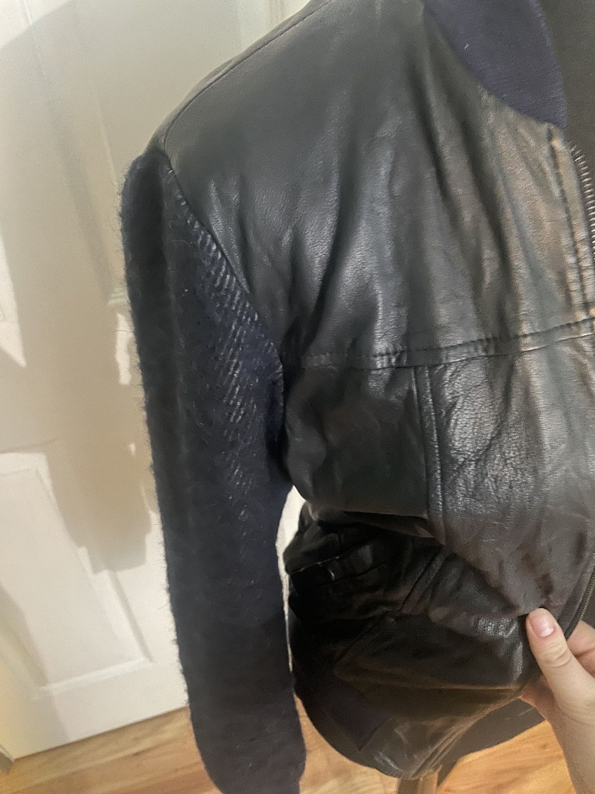 Other luxury ottod'ame navy blue and black leather wool sleeves Size M / US 6-8 / IT 42-44 - 4 Thumbnail